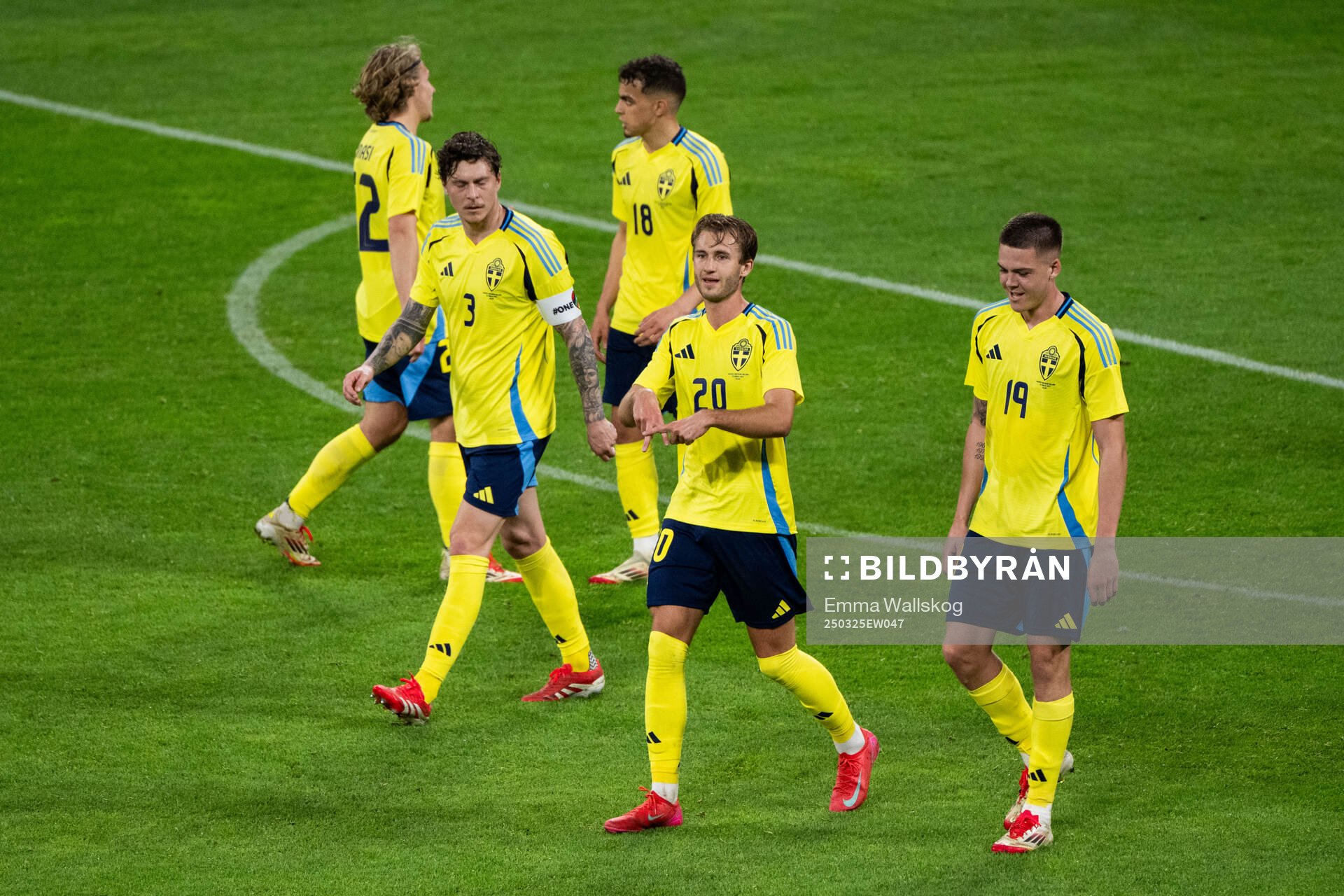 Benjamin Nygren of Sweden celebrates