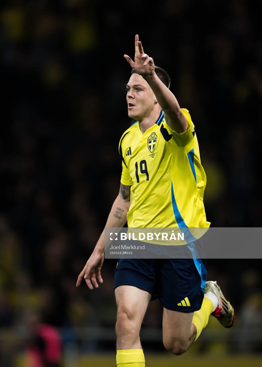 Emil Holm of Sweden celebrating the 1-0 goal