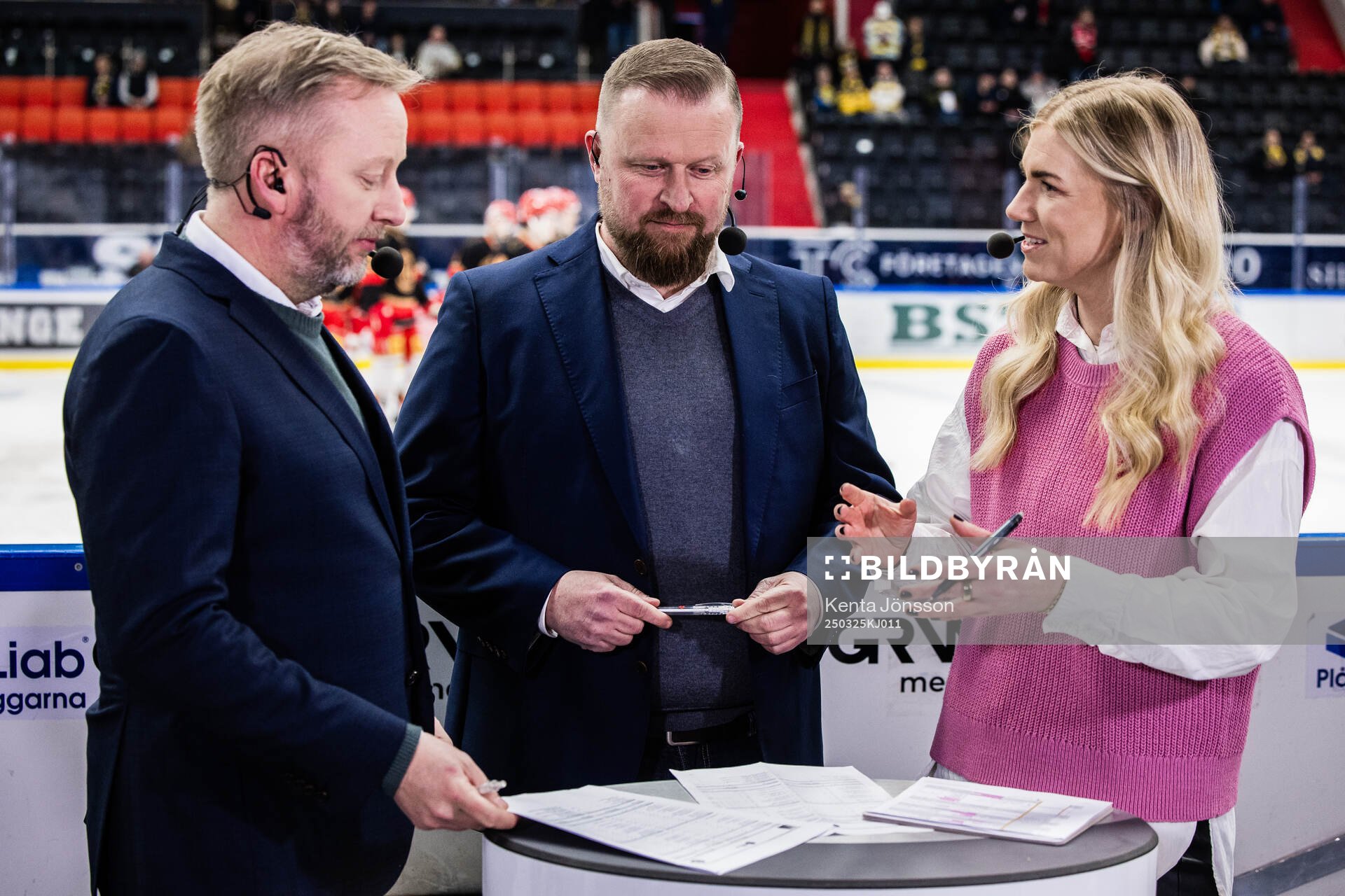 TV4s expert Fredrik Söderström, Klas Östman och