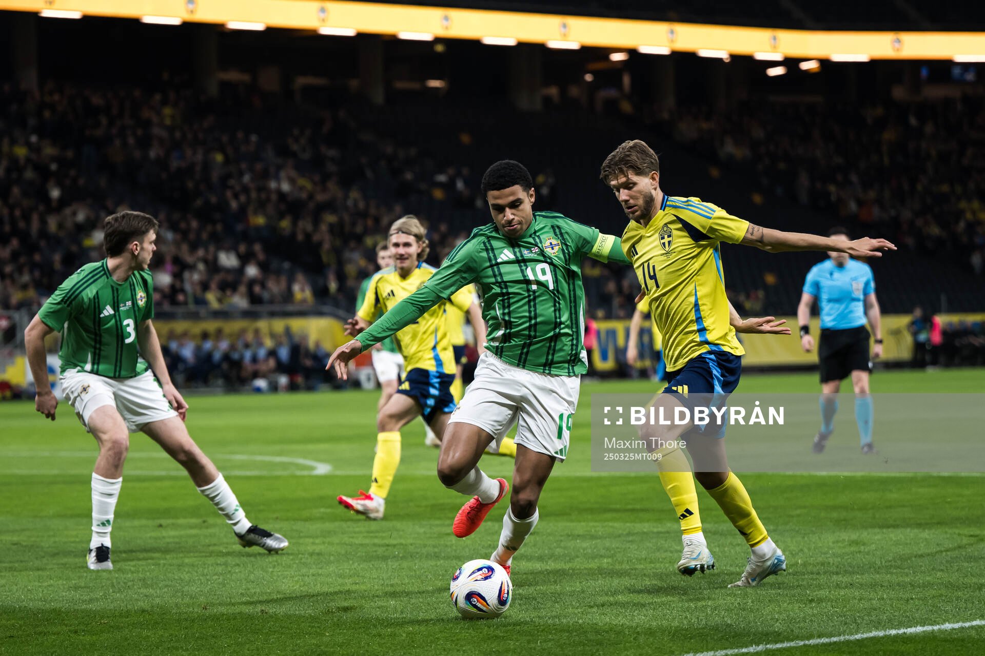 Shea Charles of Northern Ireland and Anton Salétros of