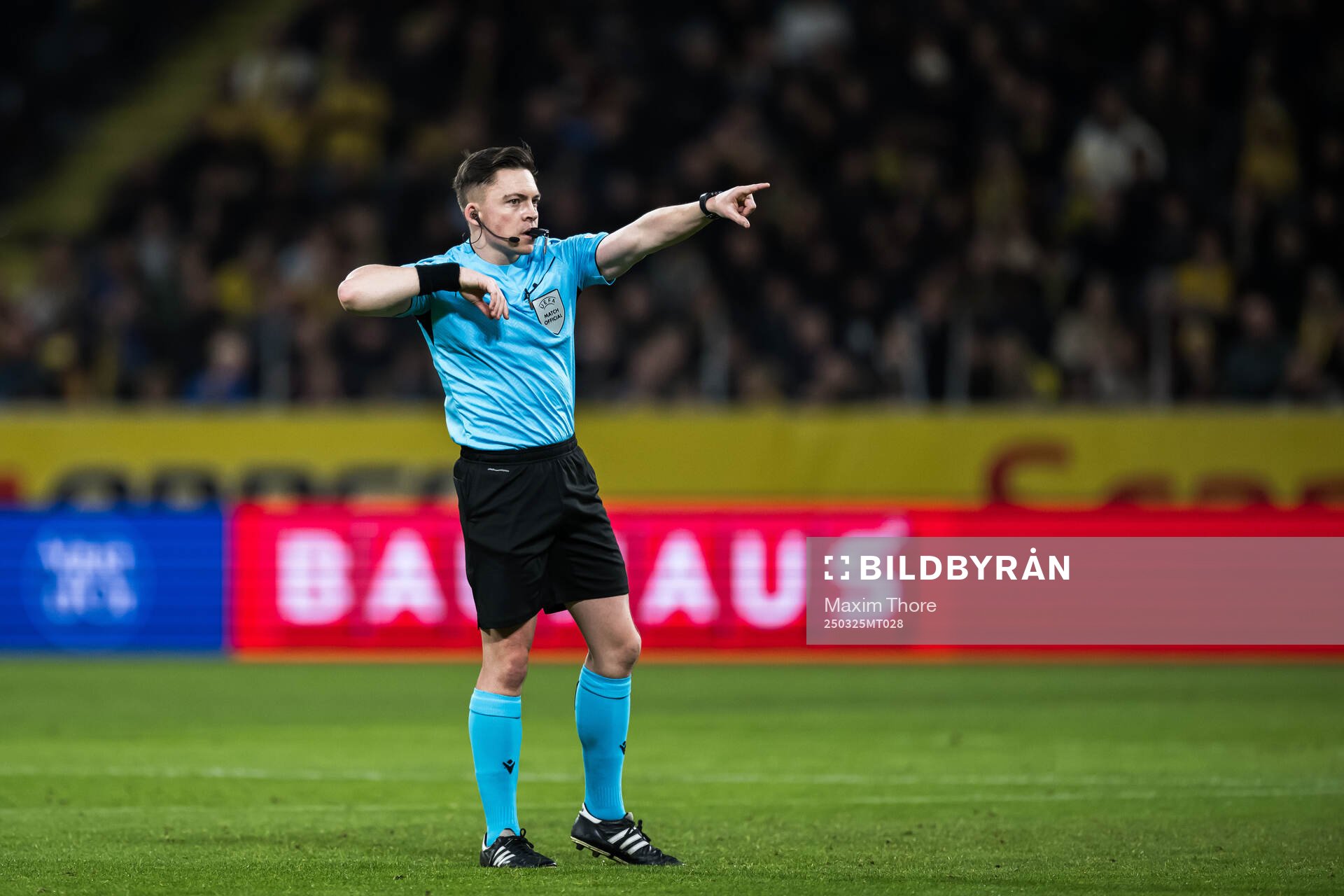 Referee Matthew MacDermid