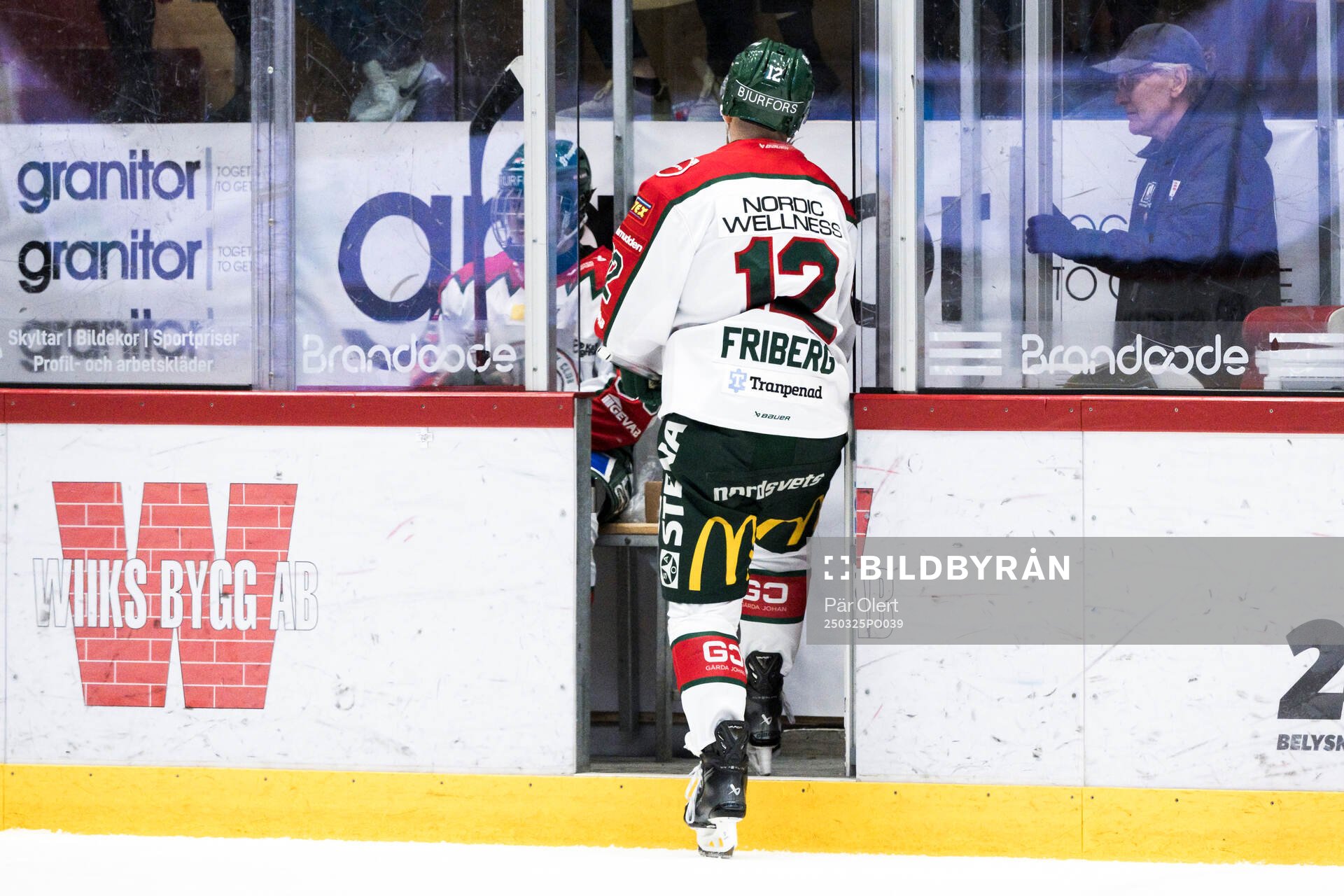 Frölundas Max Friberg deppar