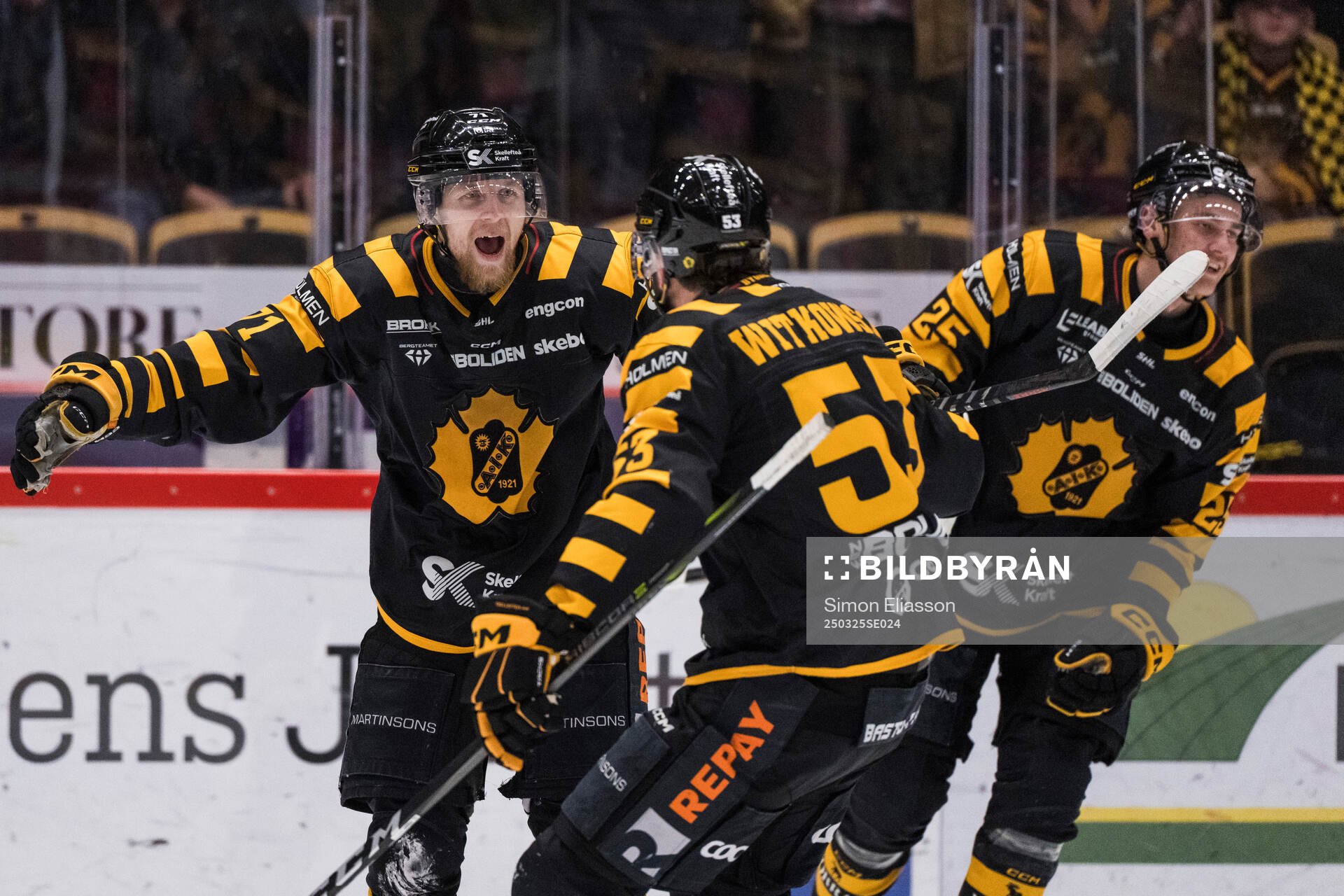 Skellefteås Jonathan Davidsson jublar
