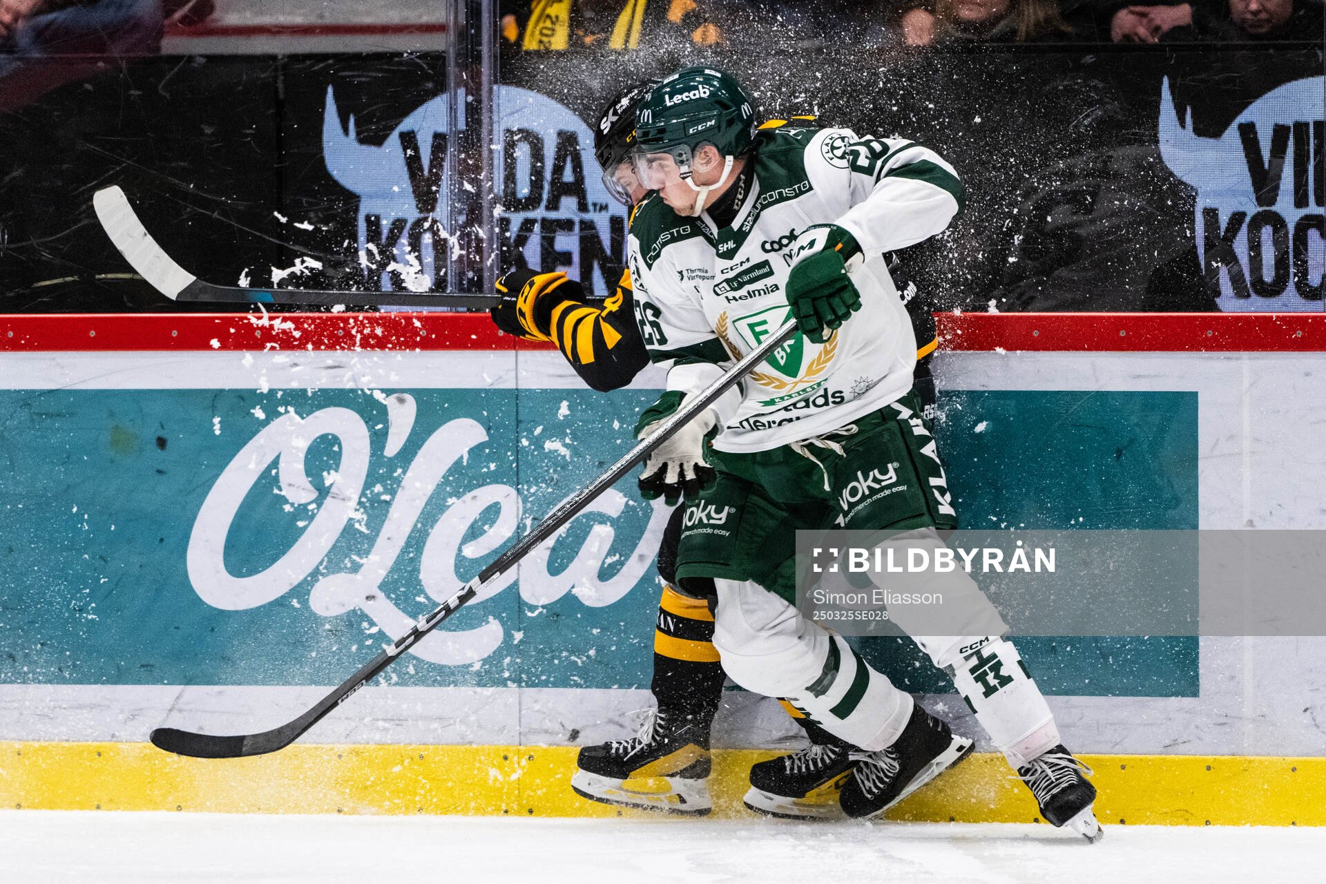 Färjestads Joel Nyström och Skellefteås Andreas Johnson