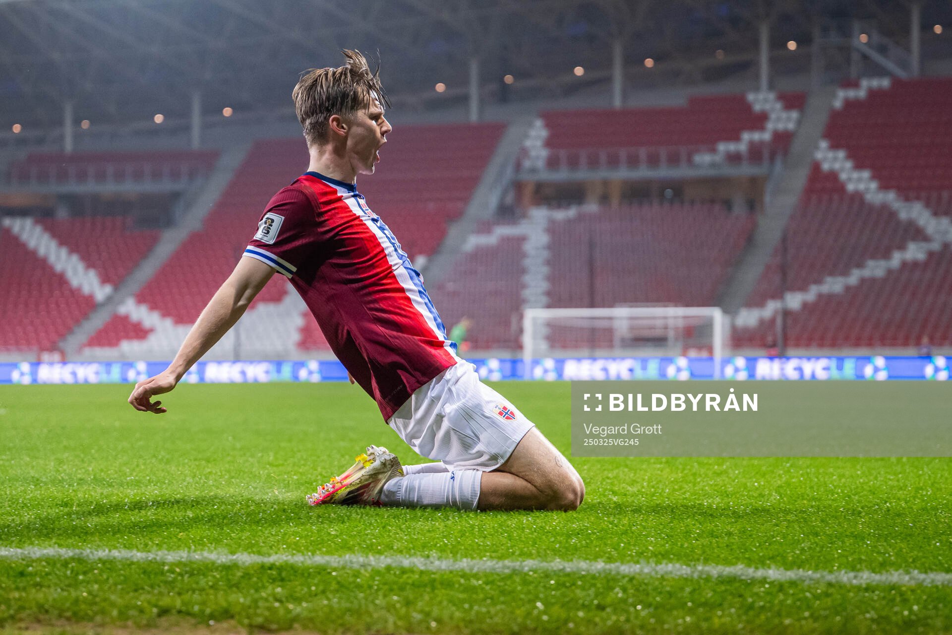 David Møller Wolfe of Norway celebrates