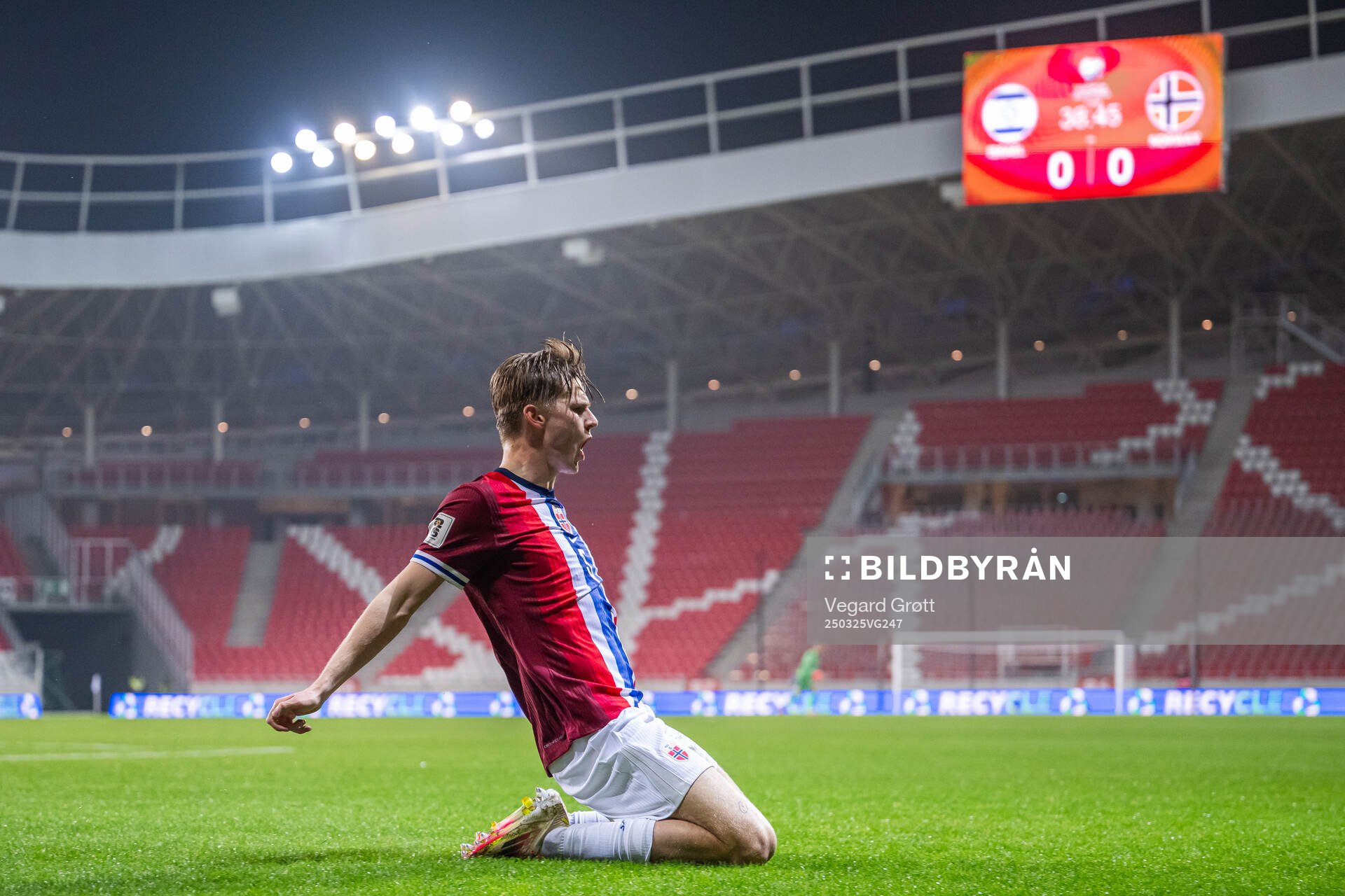 David Møller Wolfe of Norway celebrates