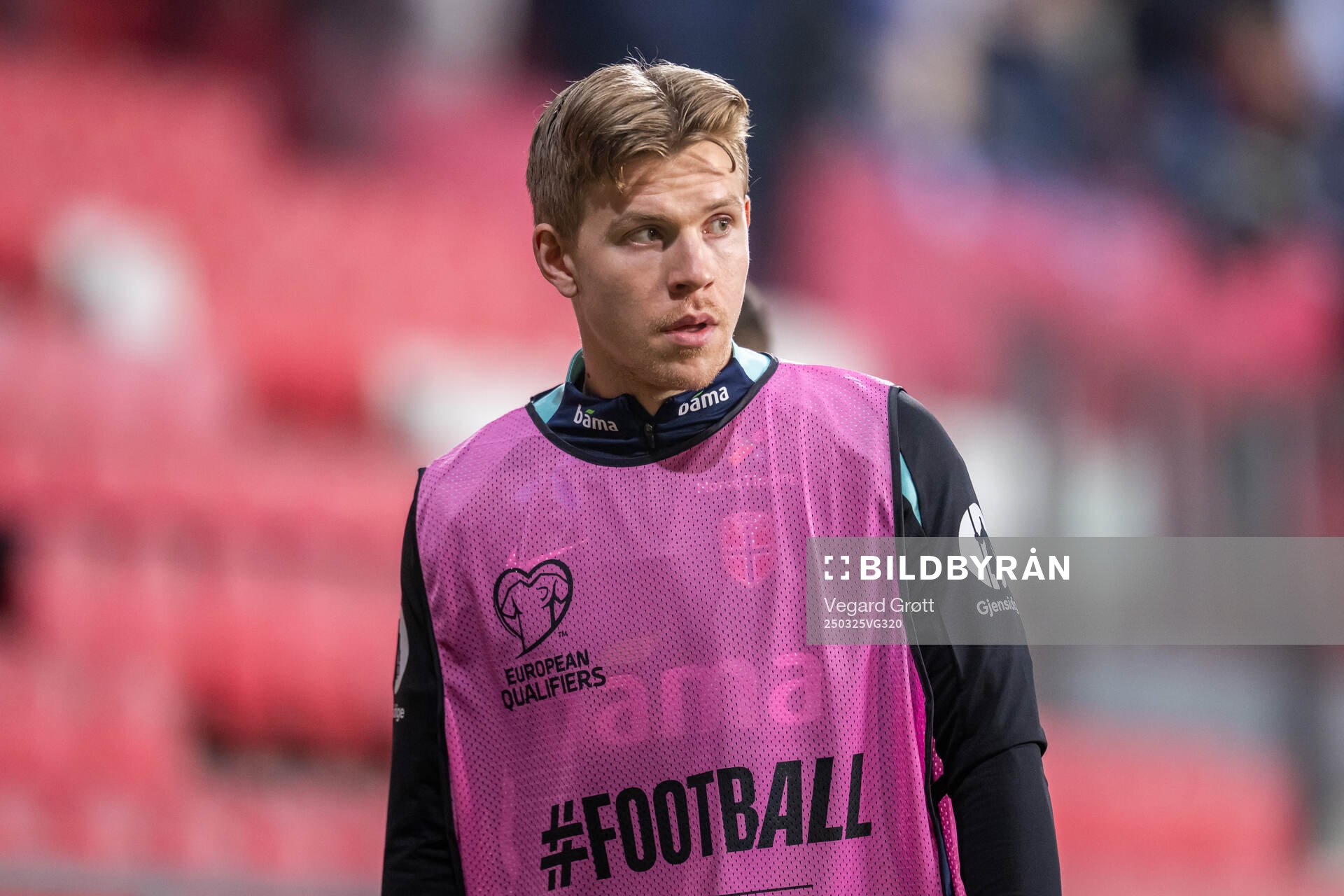 Jens Petter Hauge of Norway warms up
