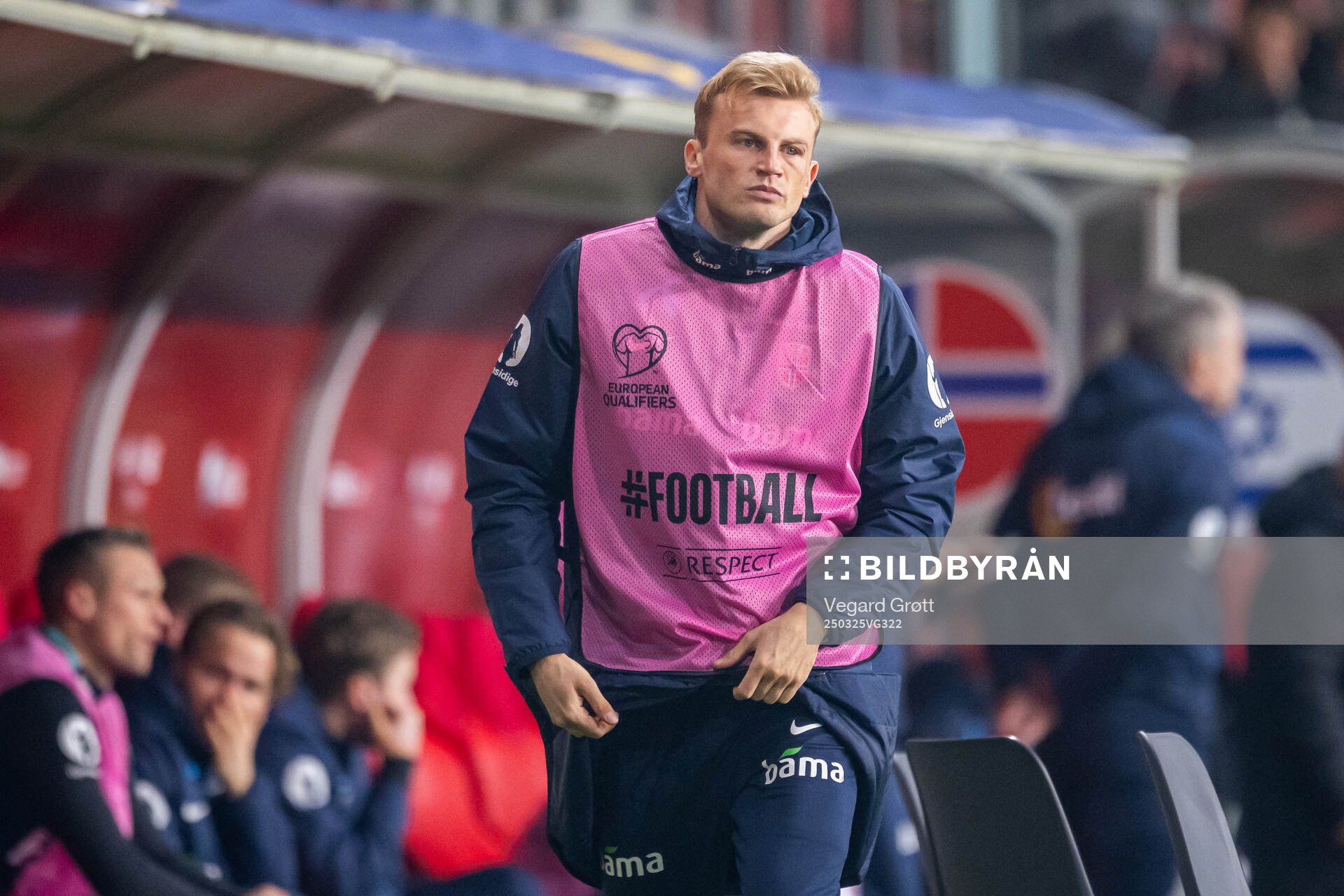 Sondre Langås of Norway warms up