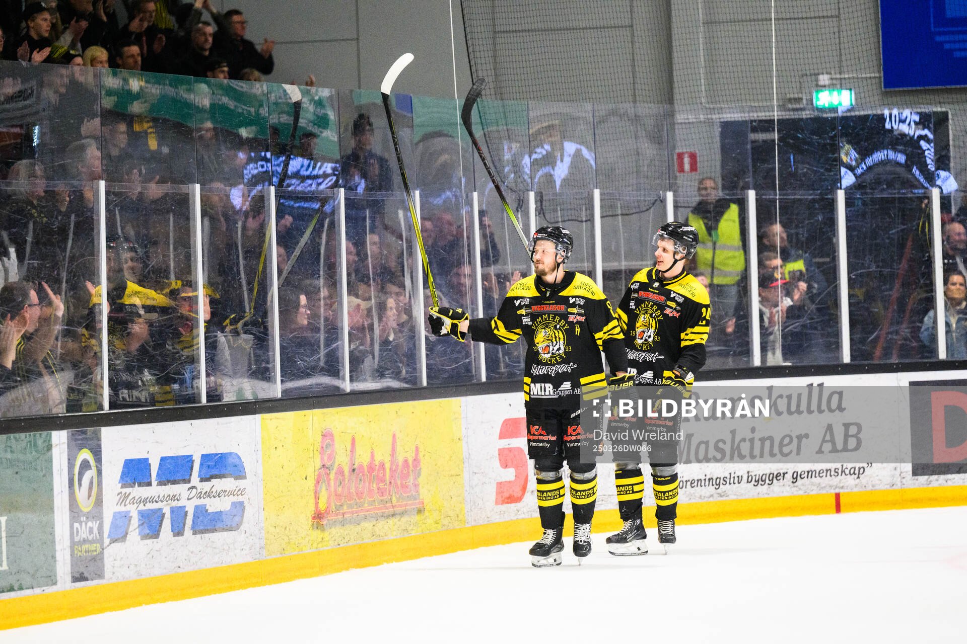 Vimmerbys spelare jublar