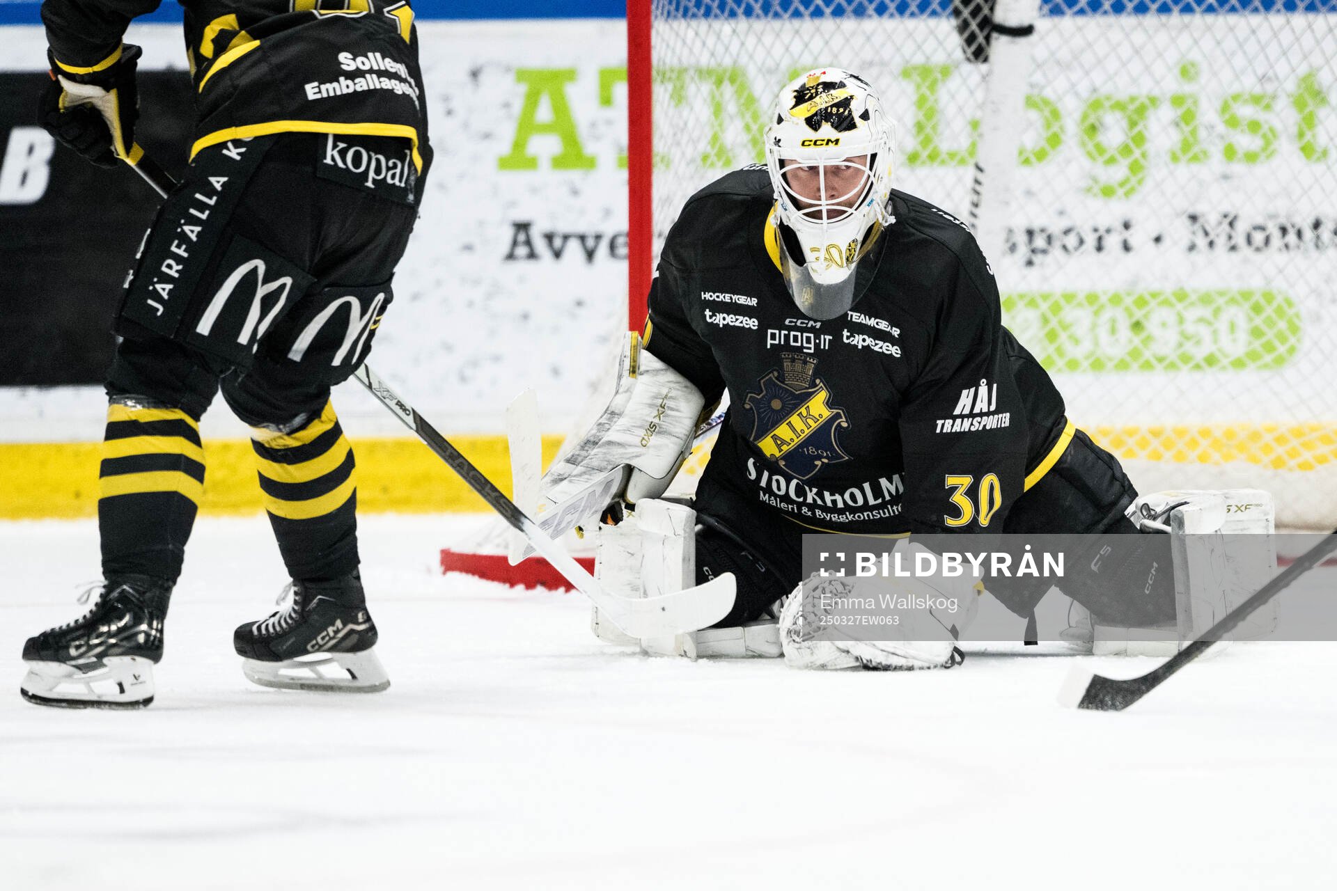 AIKs målvakt Victor Brattström