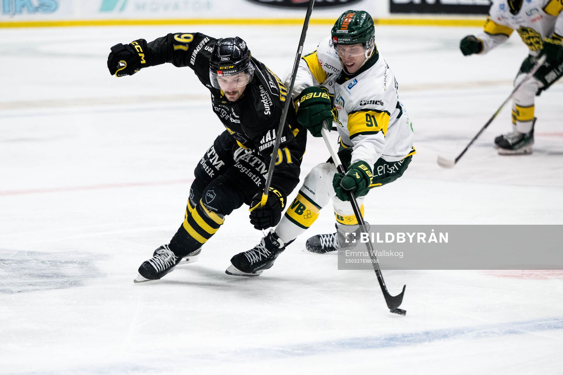 AIKs Gerry Fitzgerald och Björklövens Oscar Tellström