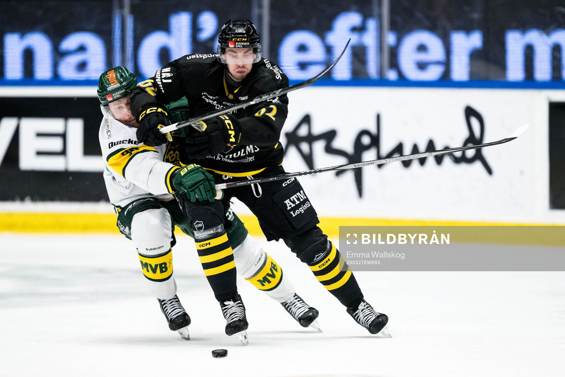 Björklövens Erik Andersson och AIKs Simon Åkerström