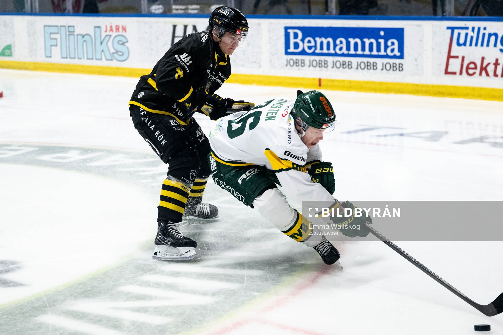 AIKs Tom Hedberg och Björklövens Daniel Viksten