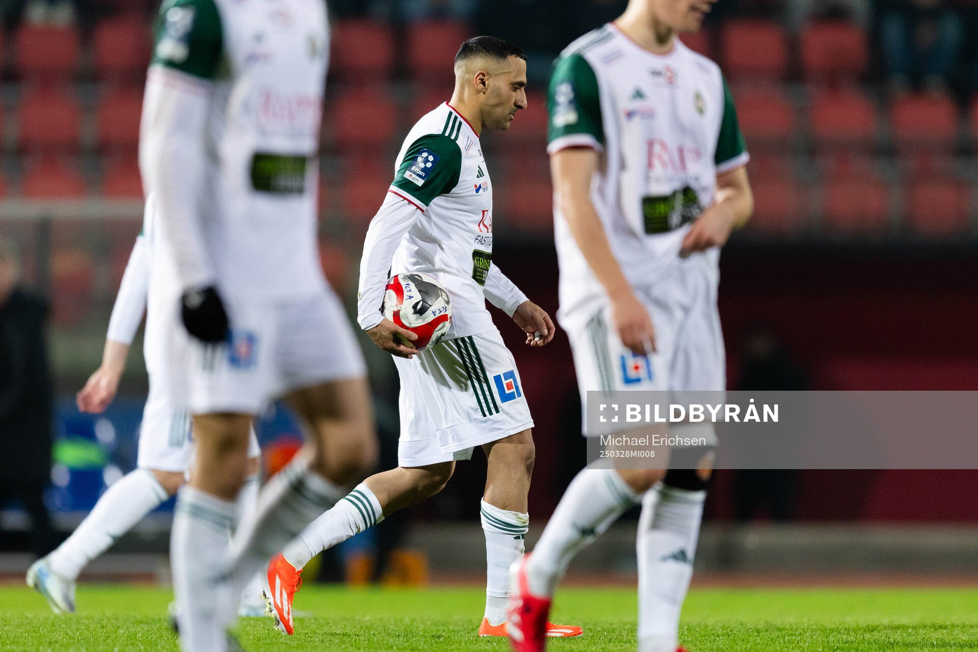 Skövde AIKs Liam Samuelsson deppar