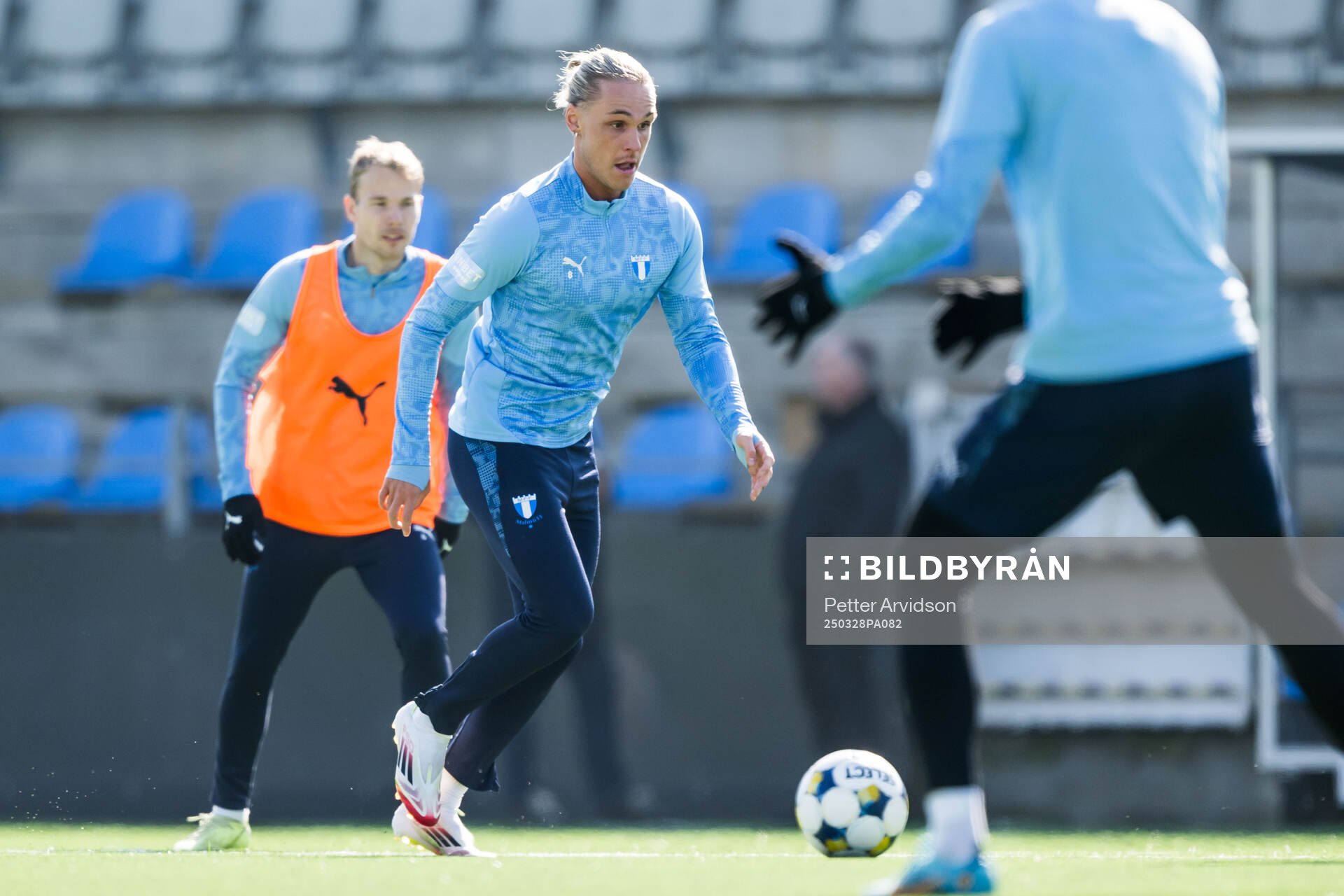 Malmö FFs Arnor Sigurdsson under en fotbollsträning med Malmö FF den 28 mars 2025 i Malmö. 