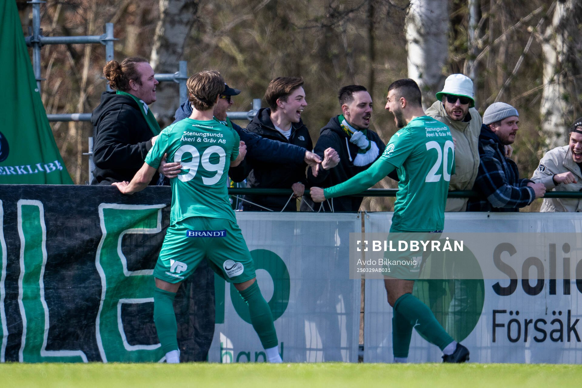 Ljungskile SKs Lukas Lindholm Corner och Milos Andelkovic