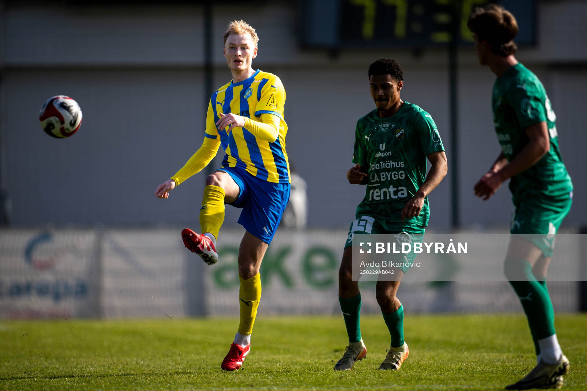 Eskilsminnes Henrik Norrby under fotbollsmatchen i Division 1 södra mellan Eskilsminne och Ljungskile SK den 29 mars 2025 i Helsingborg.