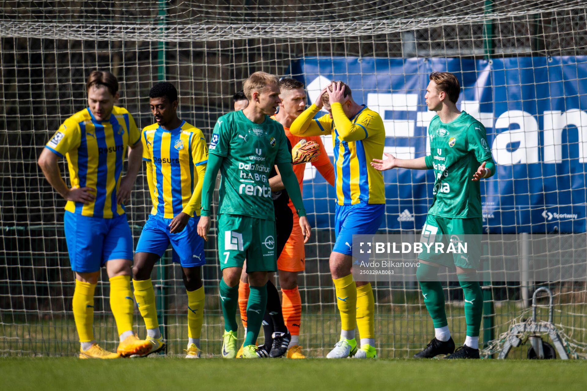 Eskilsminnes Adrian Petersson deppar