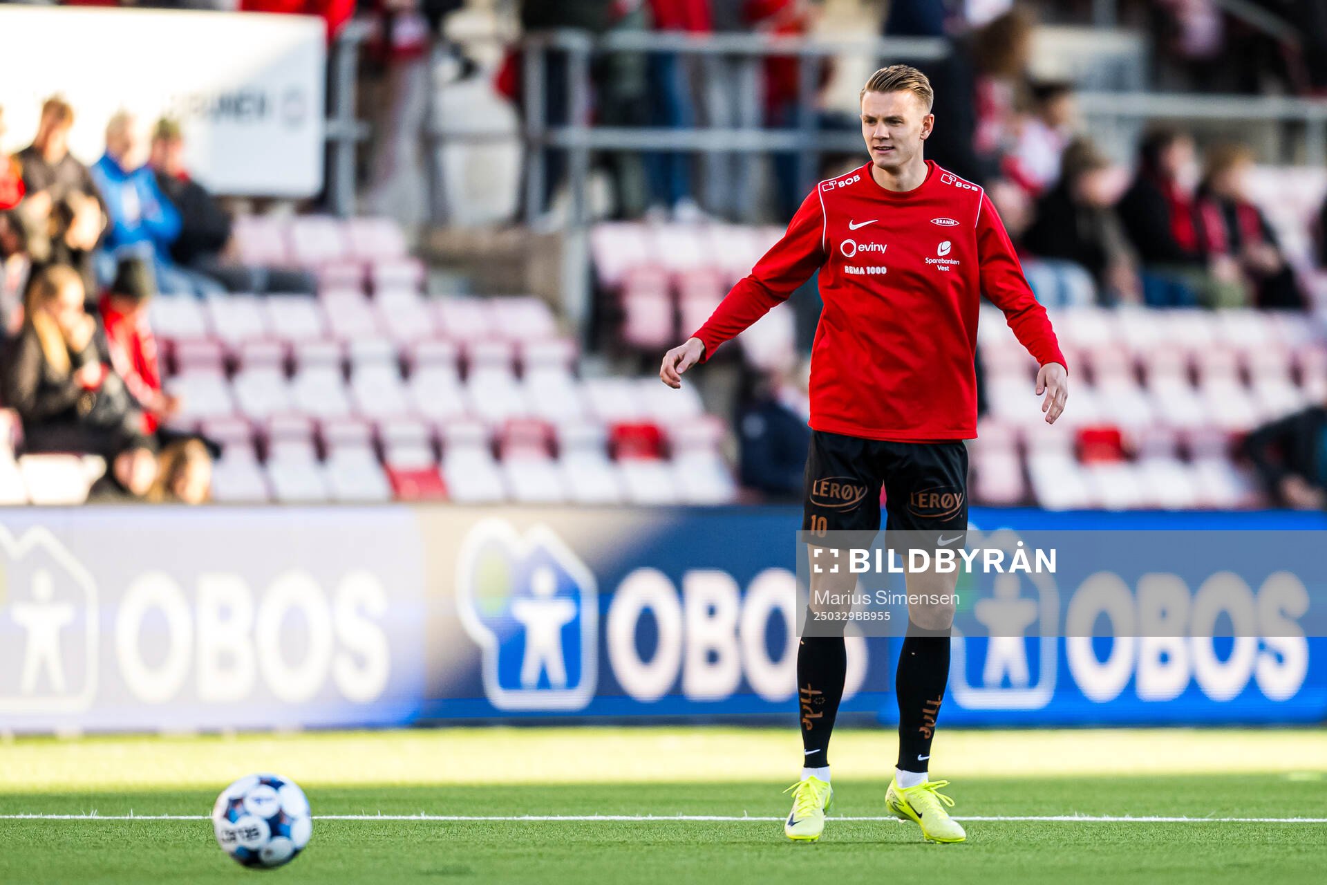 Emil Kornvig of Brann warms up