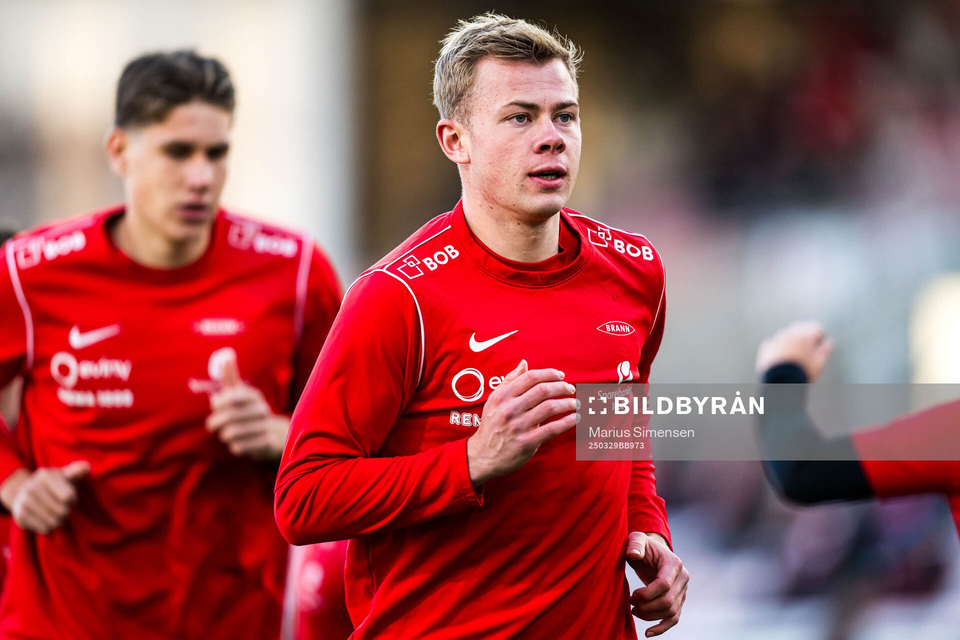 Aune Heggebø of Brann warms up