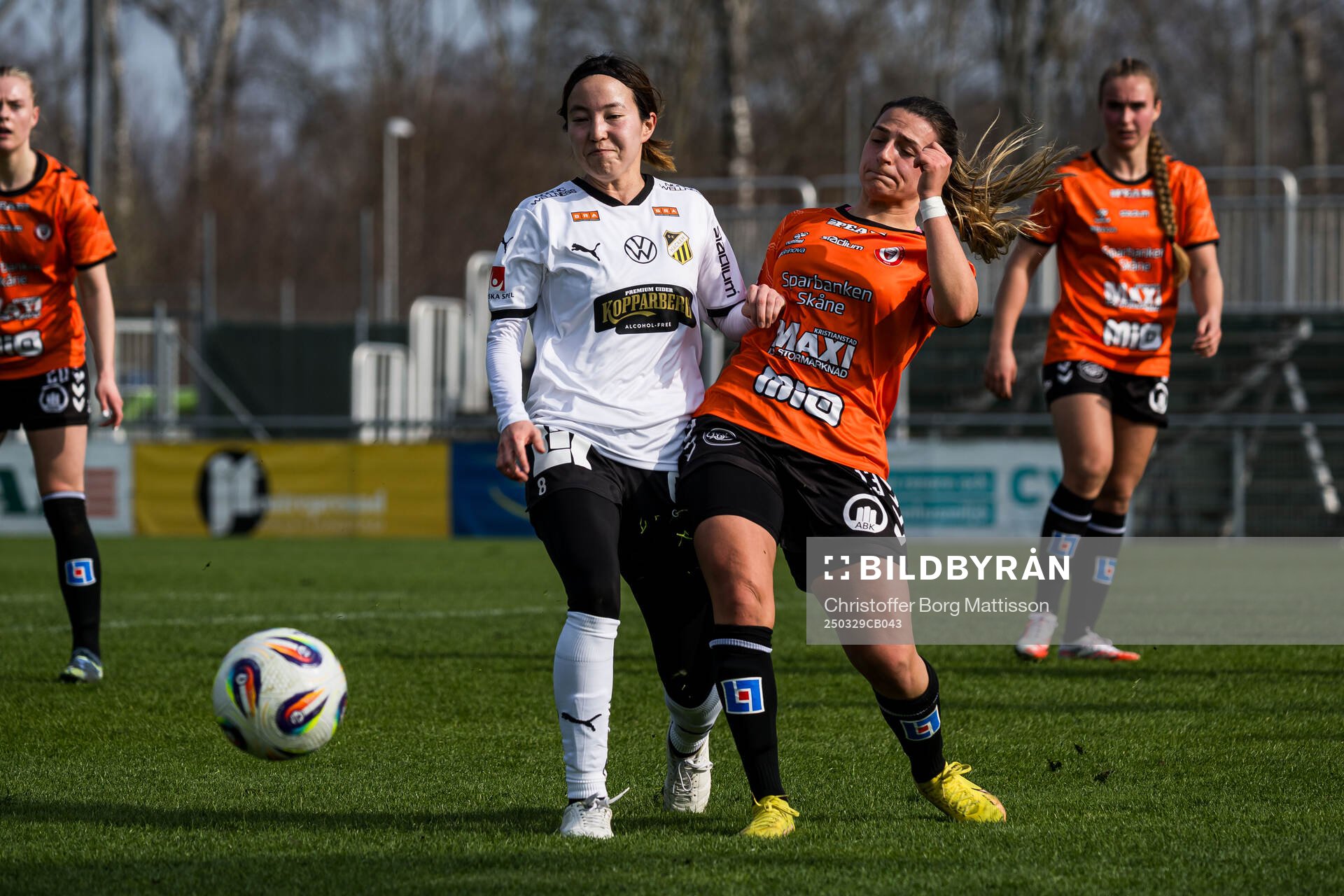 Häckens Hikaru Kitagawa och Kristianstads Emma Petrovic