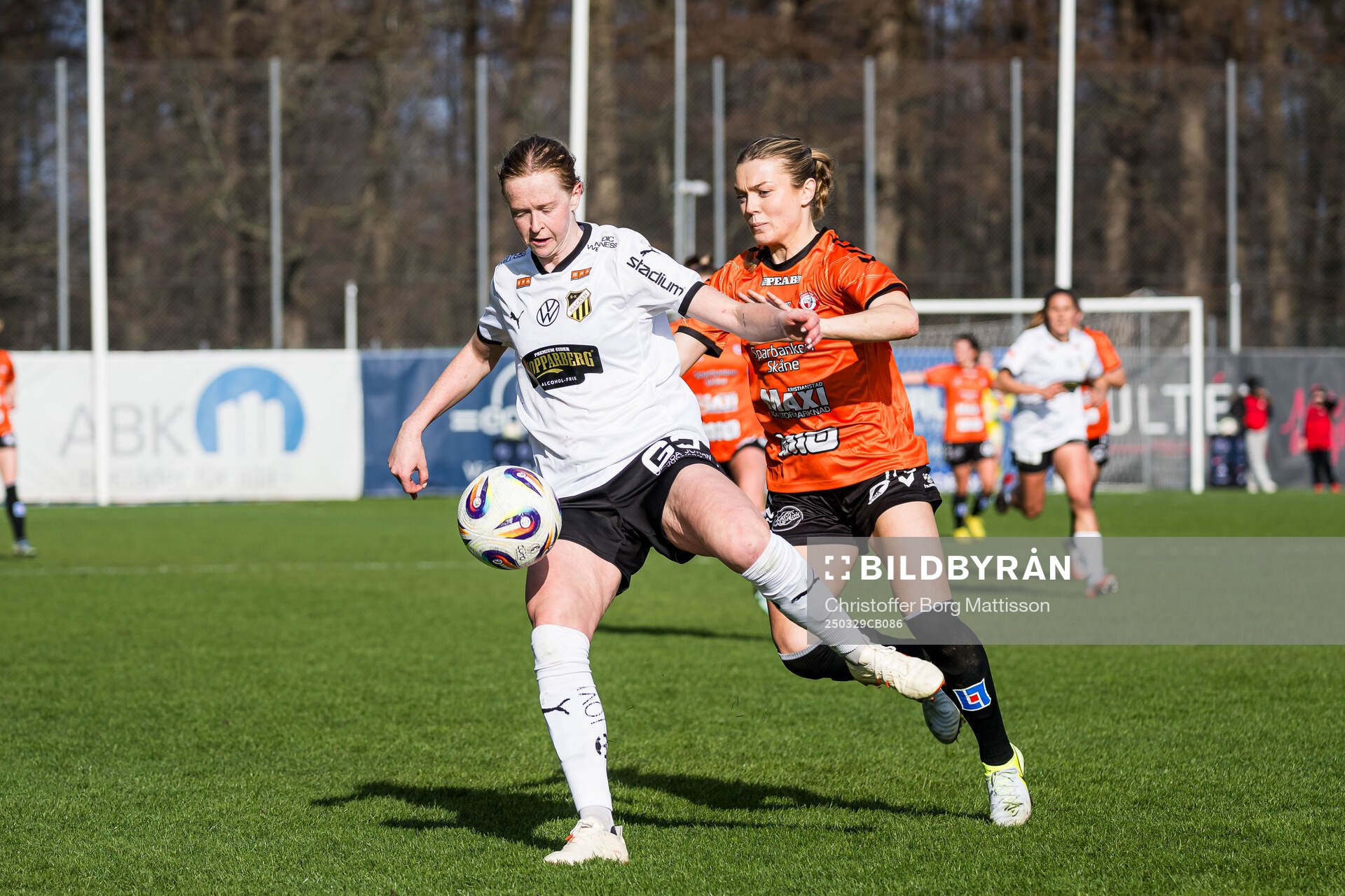Häckens Emma Östlund och Kristianstads Beata Olsson