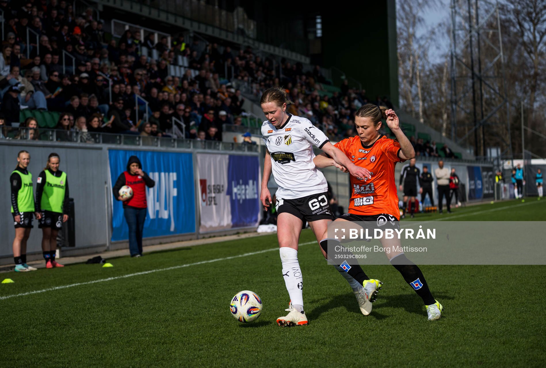 Häckens Emma Östlund och Kristianstads Beata Olsson