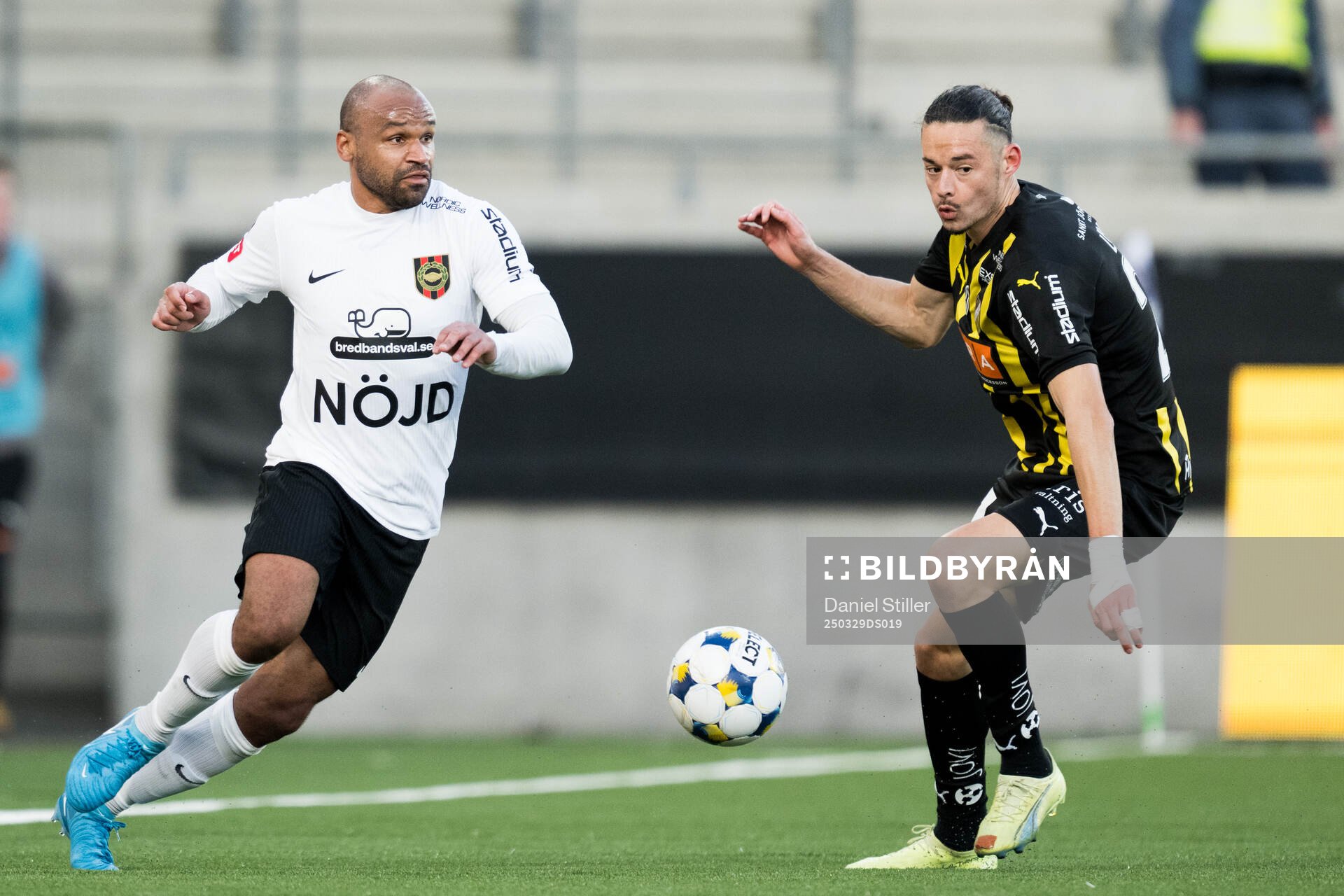 Brommapojkarnas Serge-Junior Martinsson Ngouali och