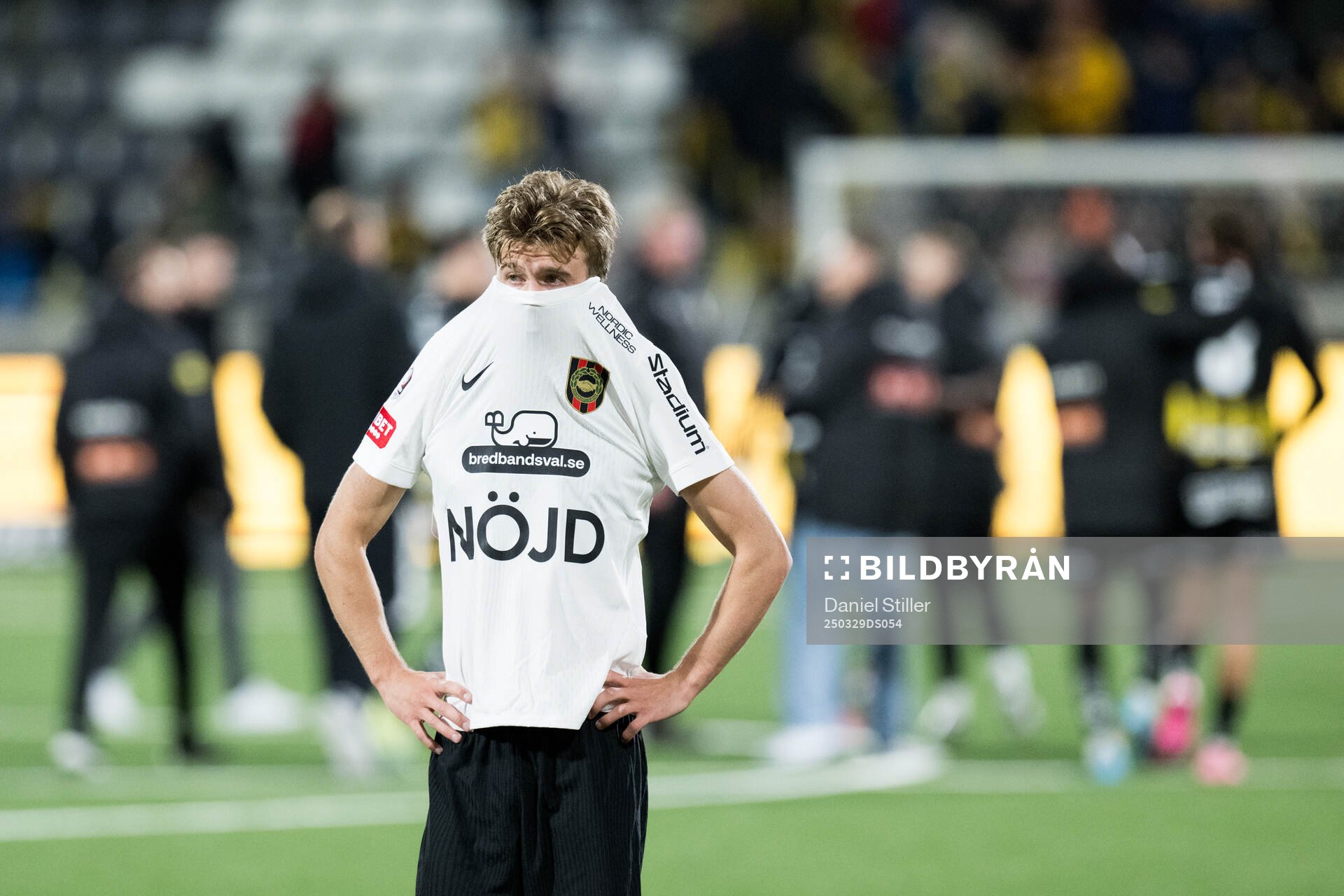Brommapojkarnas Wilmer Odefalk deppar