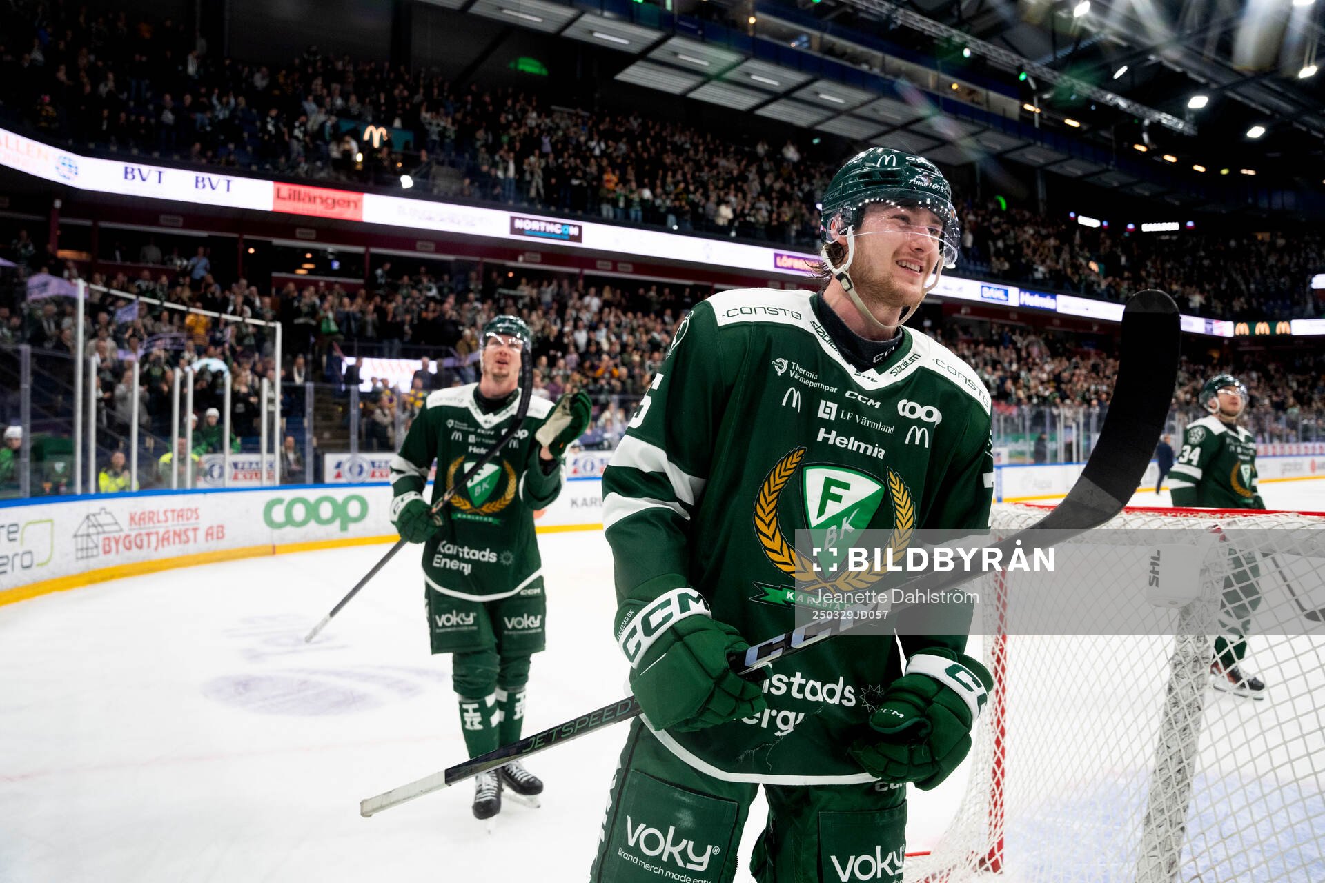 Färjestads Jeremy Salvas Groleau jublar