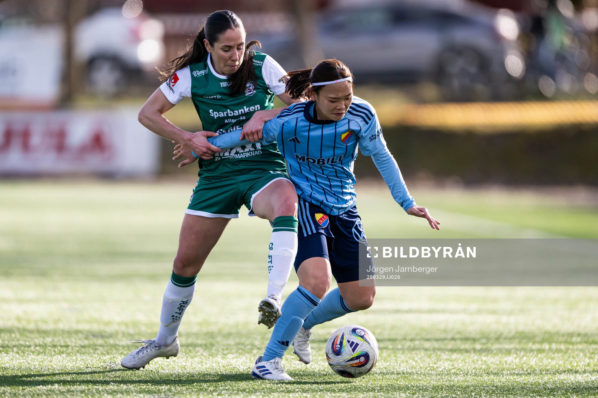 Alingsås Johanna Barth och Djurgårdens Urara Watanabe