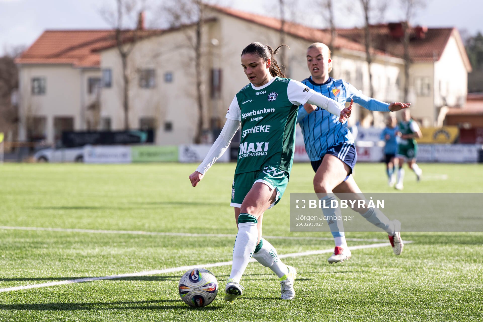 Alingsås Alexandra Roholt under fotbollsmatchen i Damallsvenskan mellan Alingsås och Djurgården den 29 mars 2025 i Alingsås. 