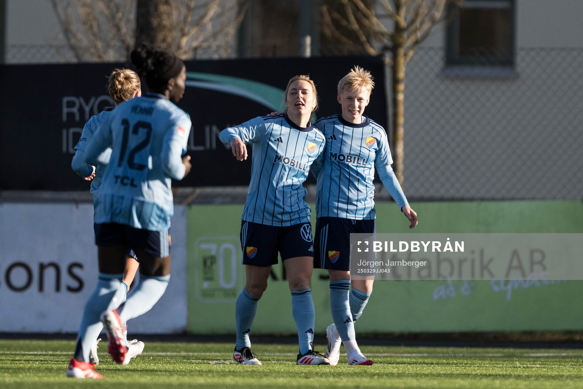 Djurgårdens Mimmi Larsson jublar