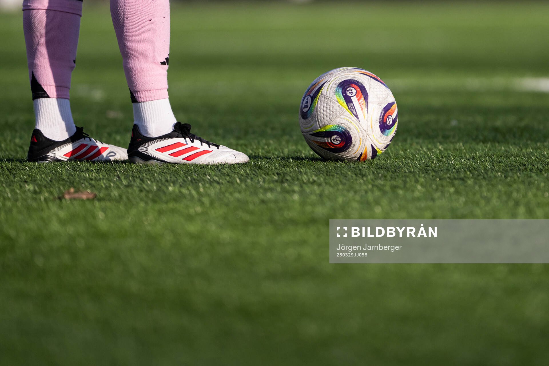 Fotboll på gräset