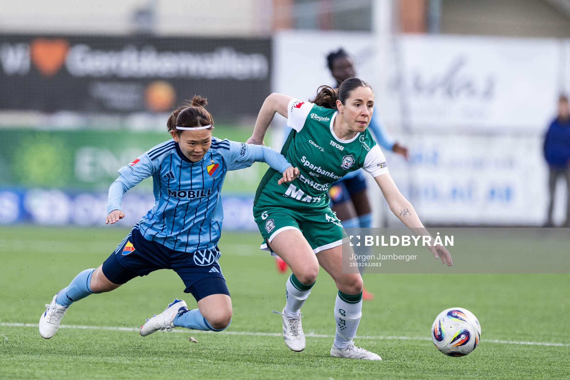 Djurgårdens Urara Watanabe och Alingsås Johanna Barth