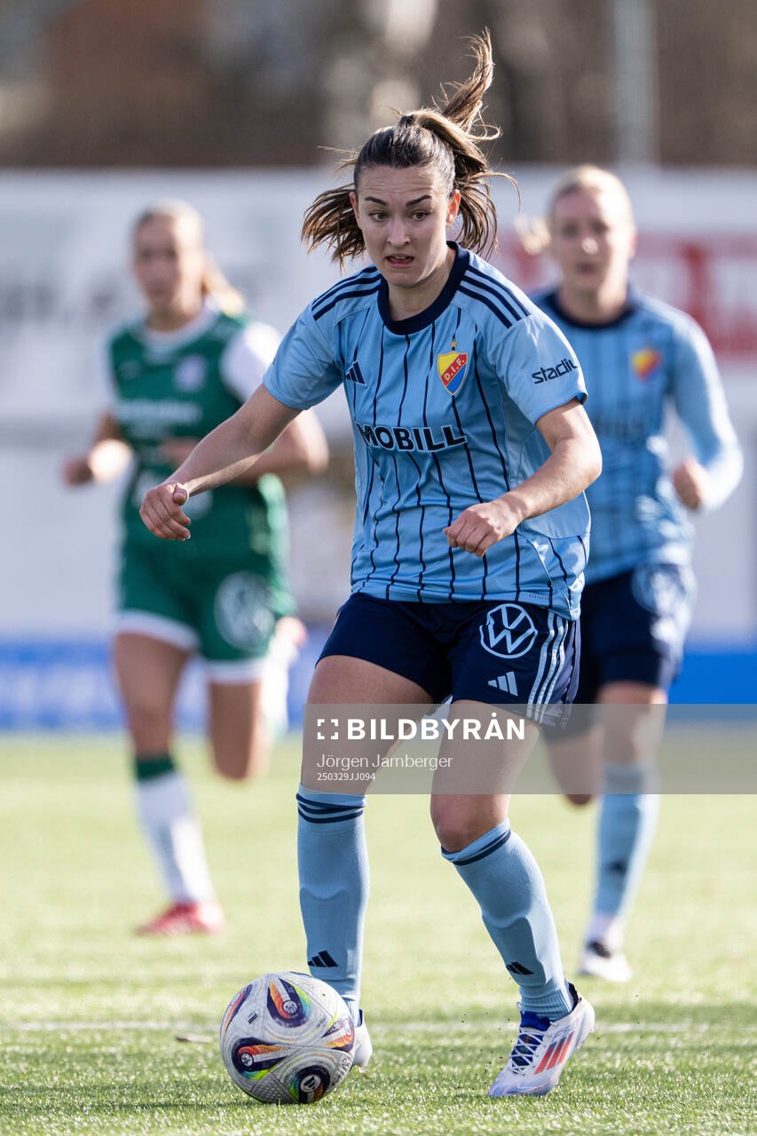 under fotbollsmatchen i Damallsvenskan mellan Alingsås och