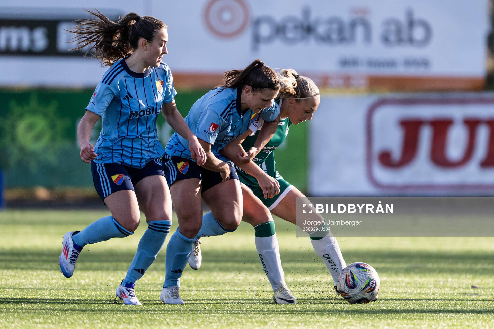 Djurgårdens Lucia Duras och Alexsandra Lobanova