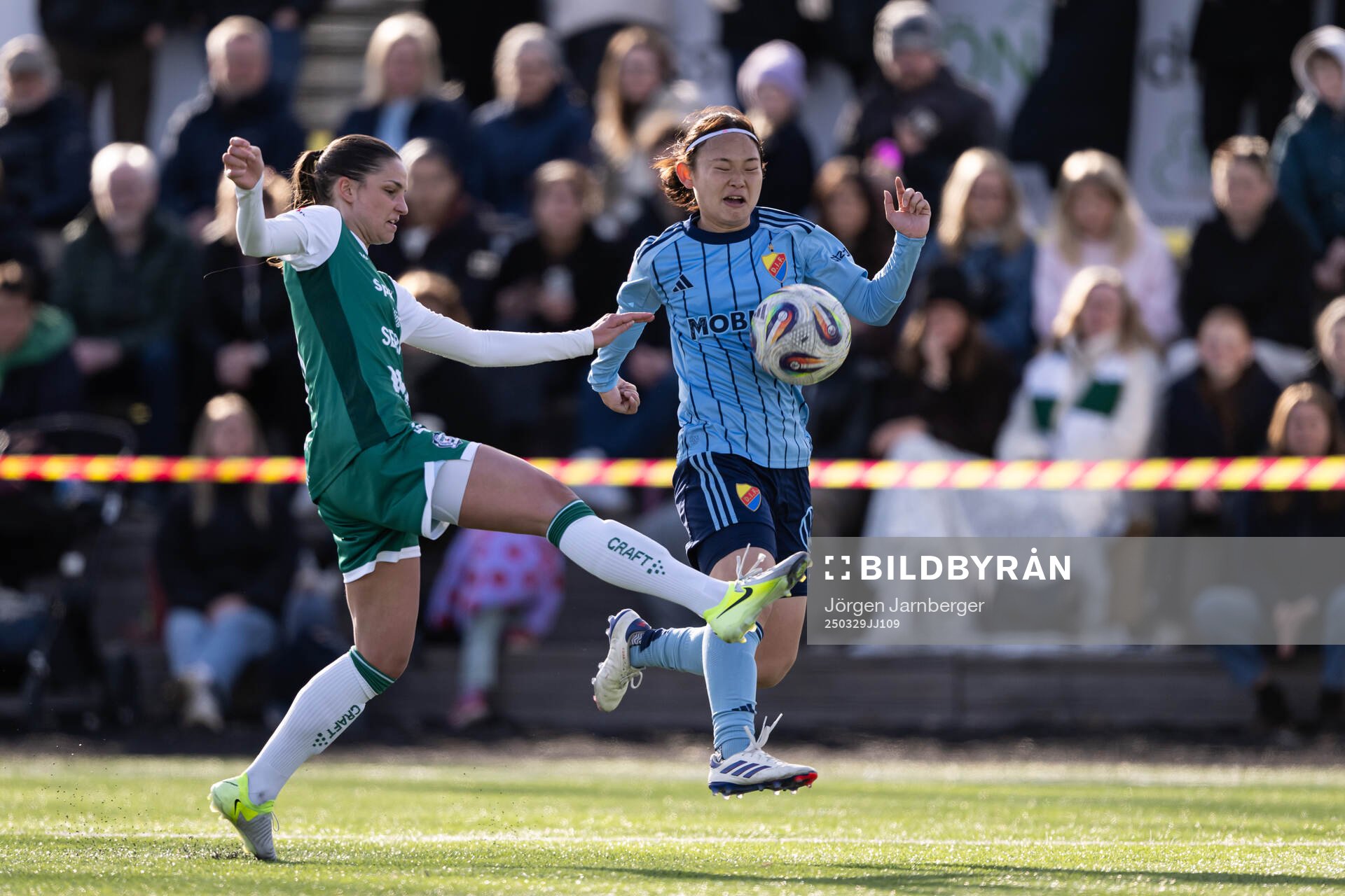 Alingsås Alexandra Roholt och Djurgårdens Urara Watanabe