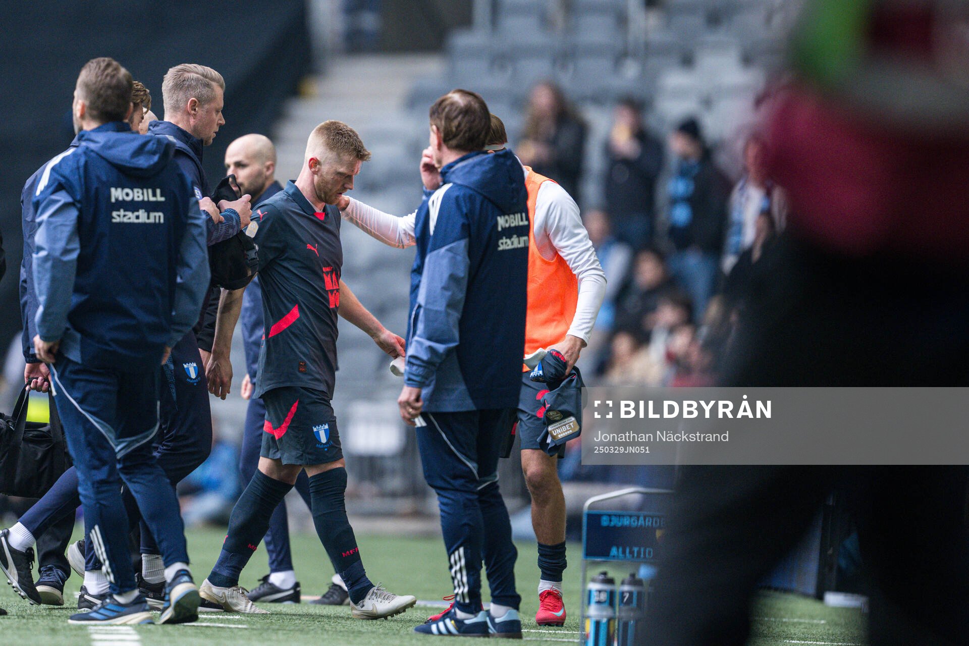 Malmö FFs Anders Christiansen utgår skadad