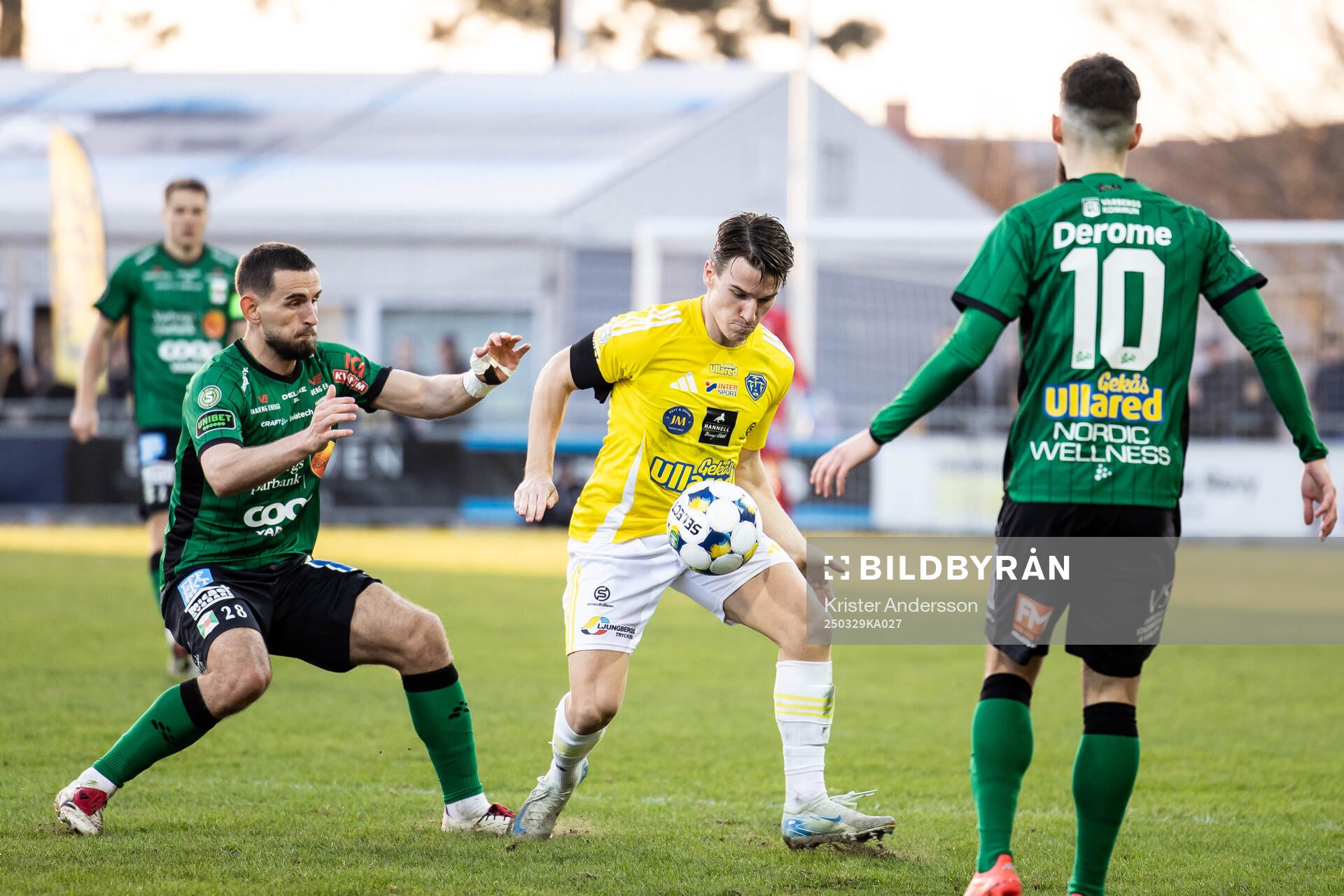 Varbergs Erion Sadiku och Falkenbergs Oskar Lindberg