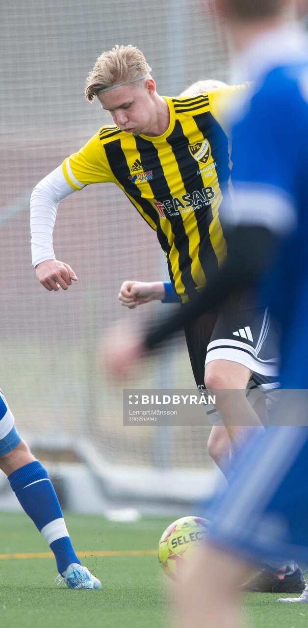 IFK Hässleholms Hampus Frick Salheden i matchen mellan IFK