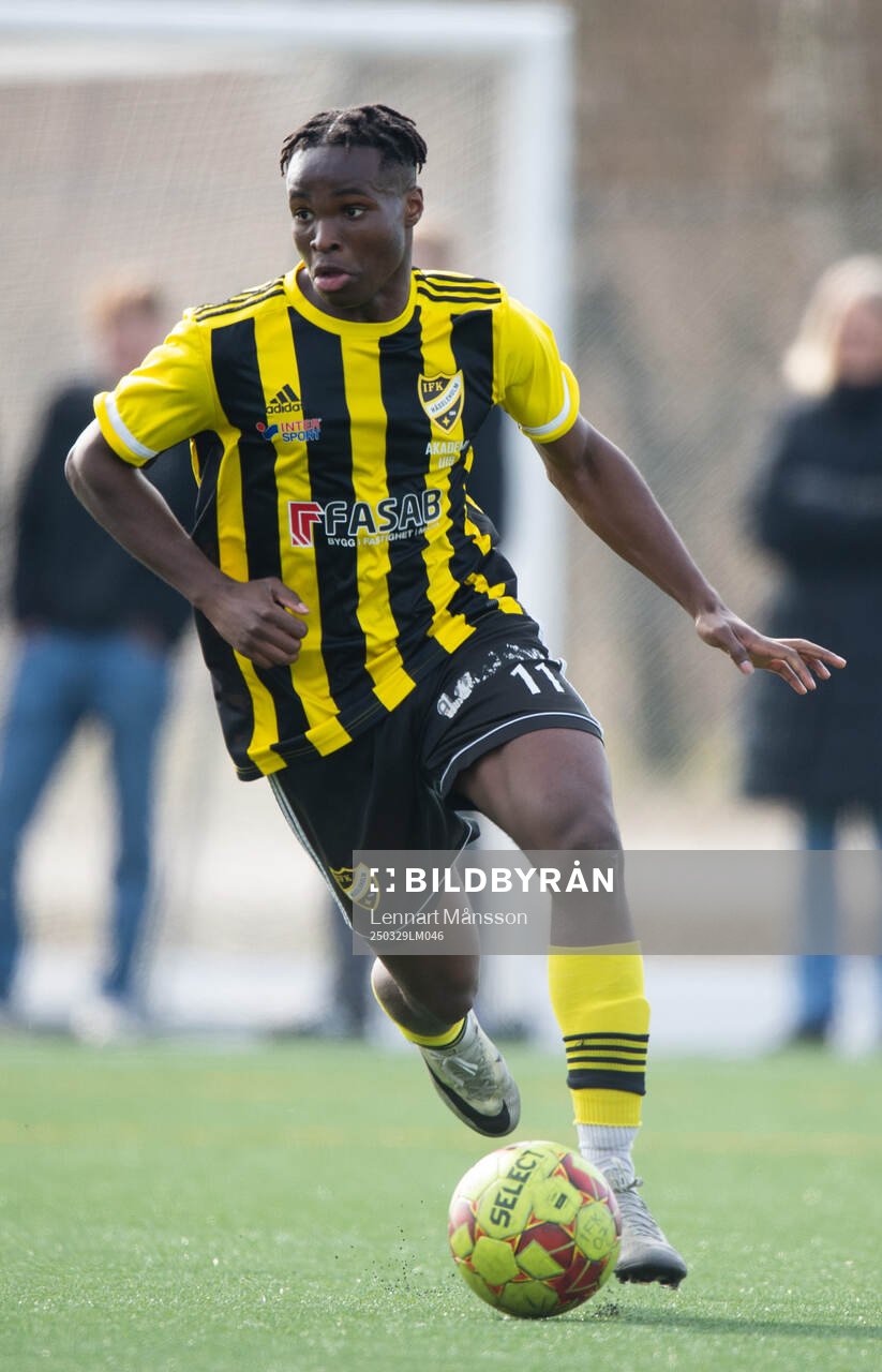 IFK Hässleholms Medvin von Reitzel i matchen mellan IFK