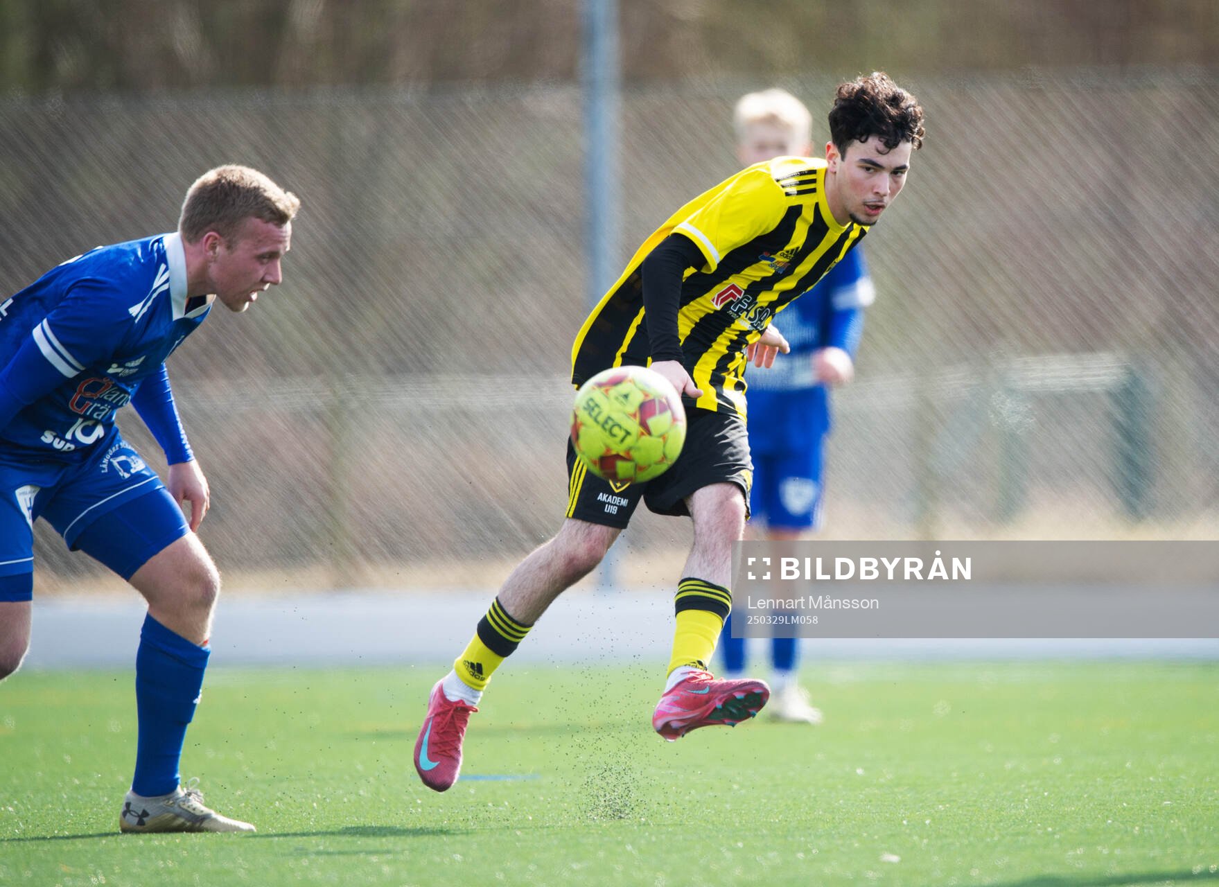 IFK Hässleholms Albion Dibrani i matchen mellan IFK