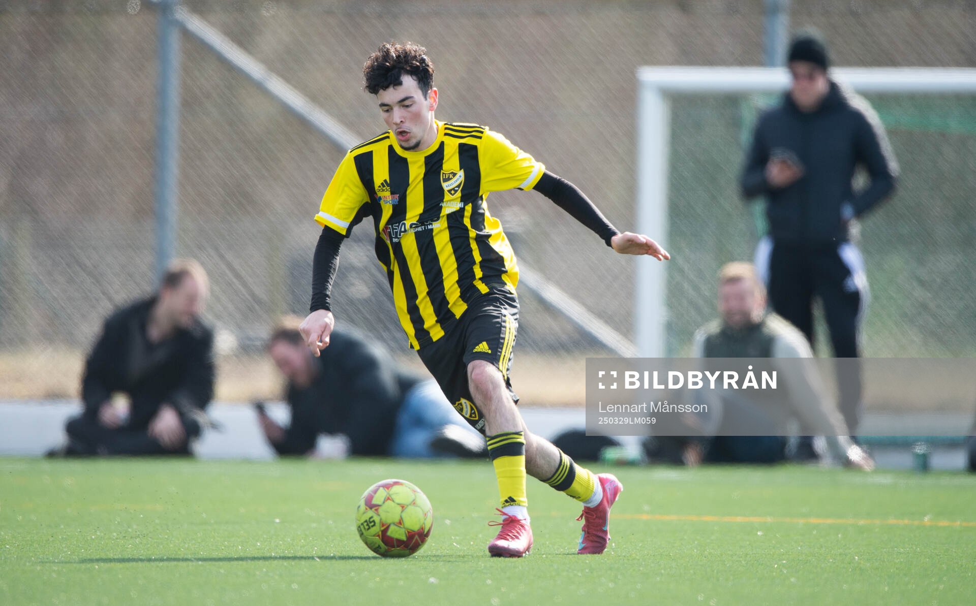 IFK Hässleholms Albion Dibrani i matchen mellan IFK