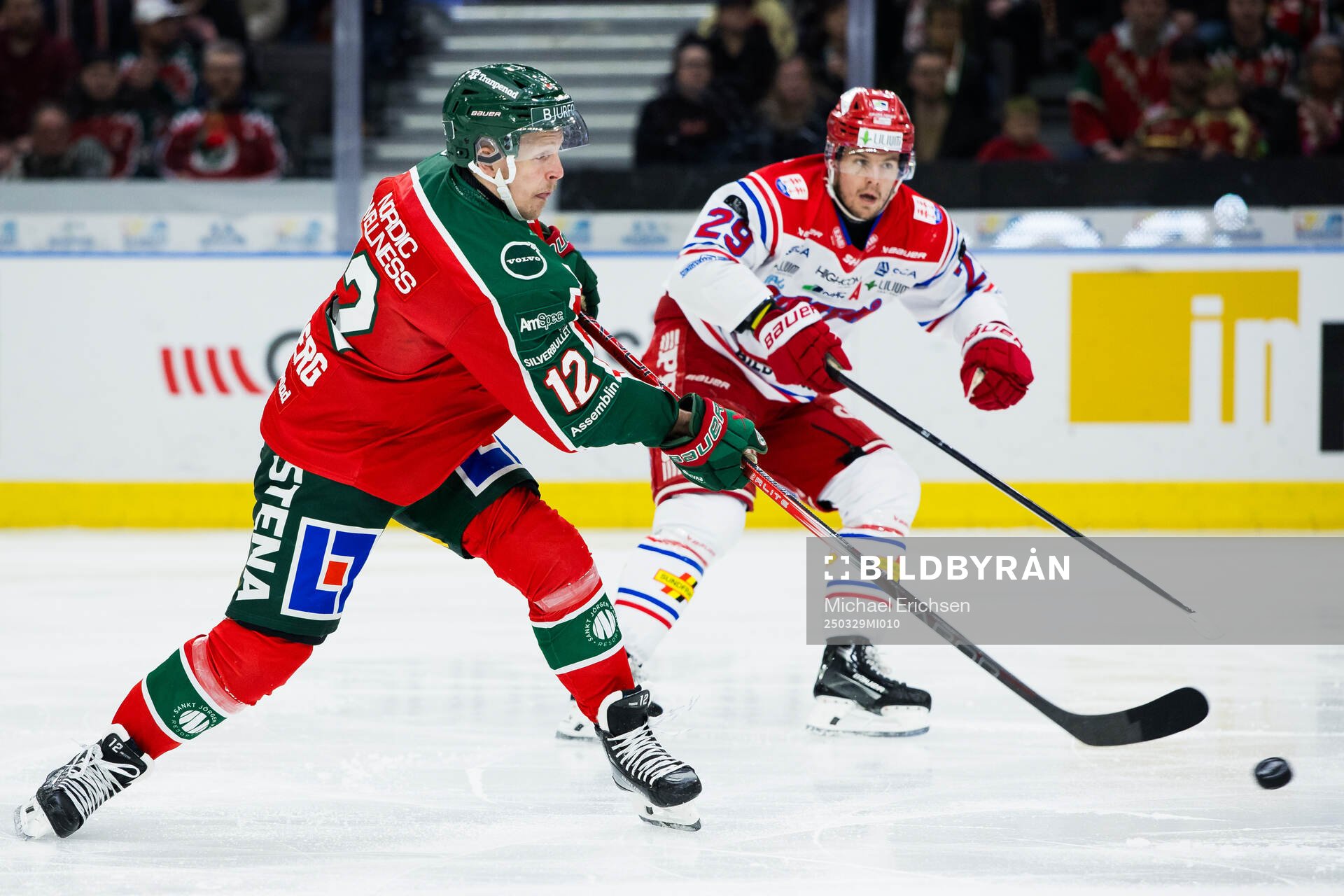 Frölundas Max Friberg och Timrås Filip Hållander