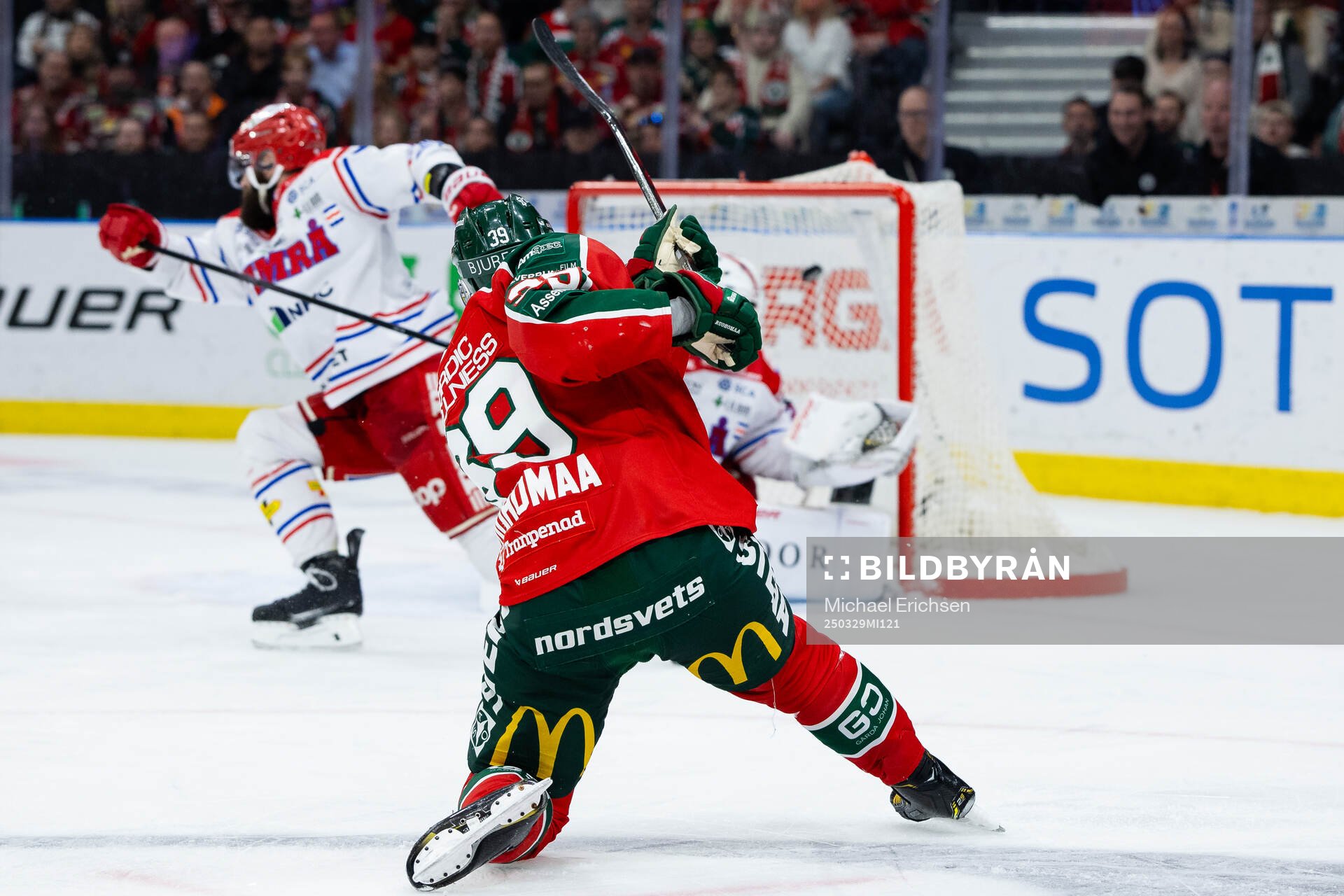 Frölundas Mikael Ruohomaa skjuter 5-2