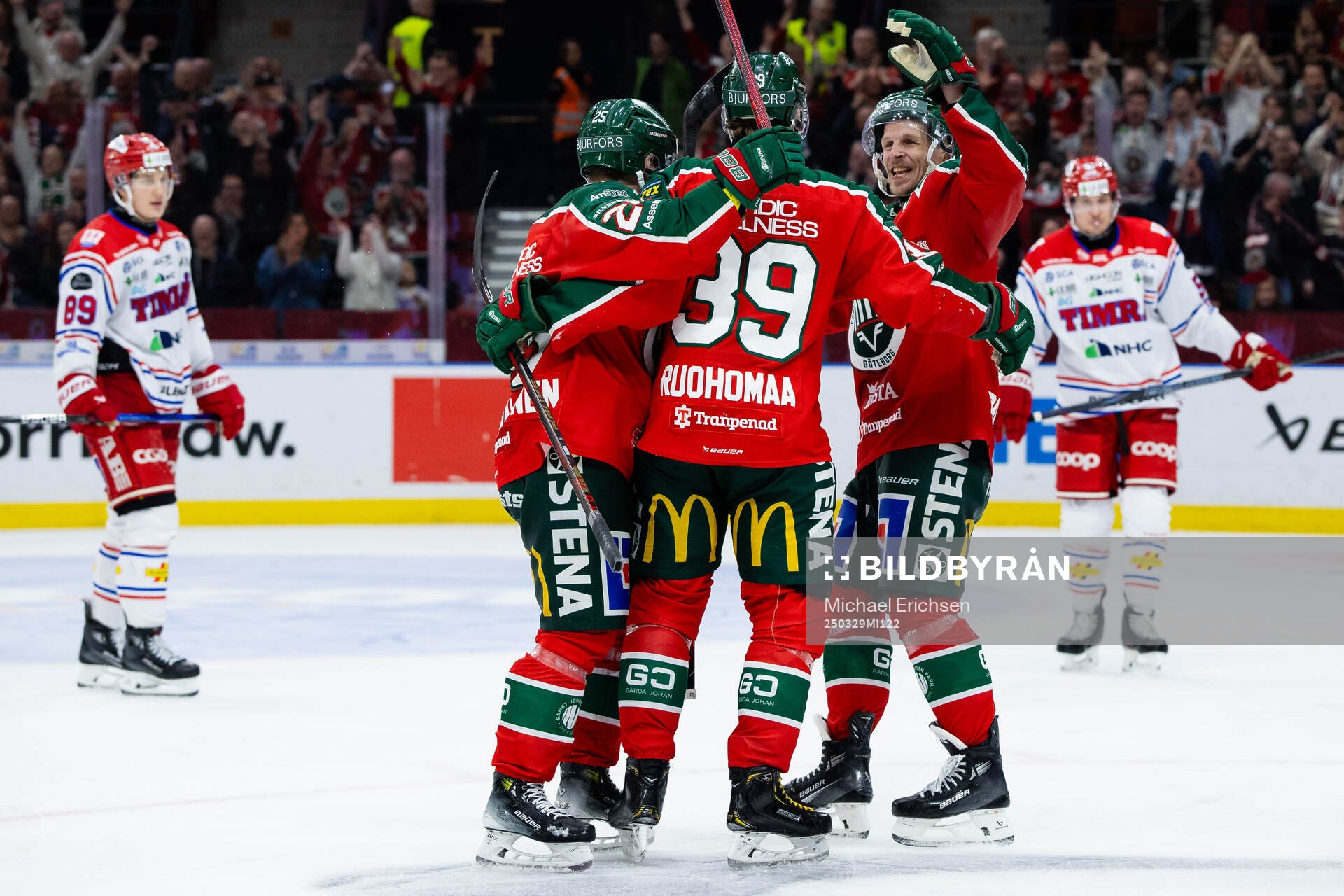 Frölundas Mikael Ruohomaa jublar