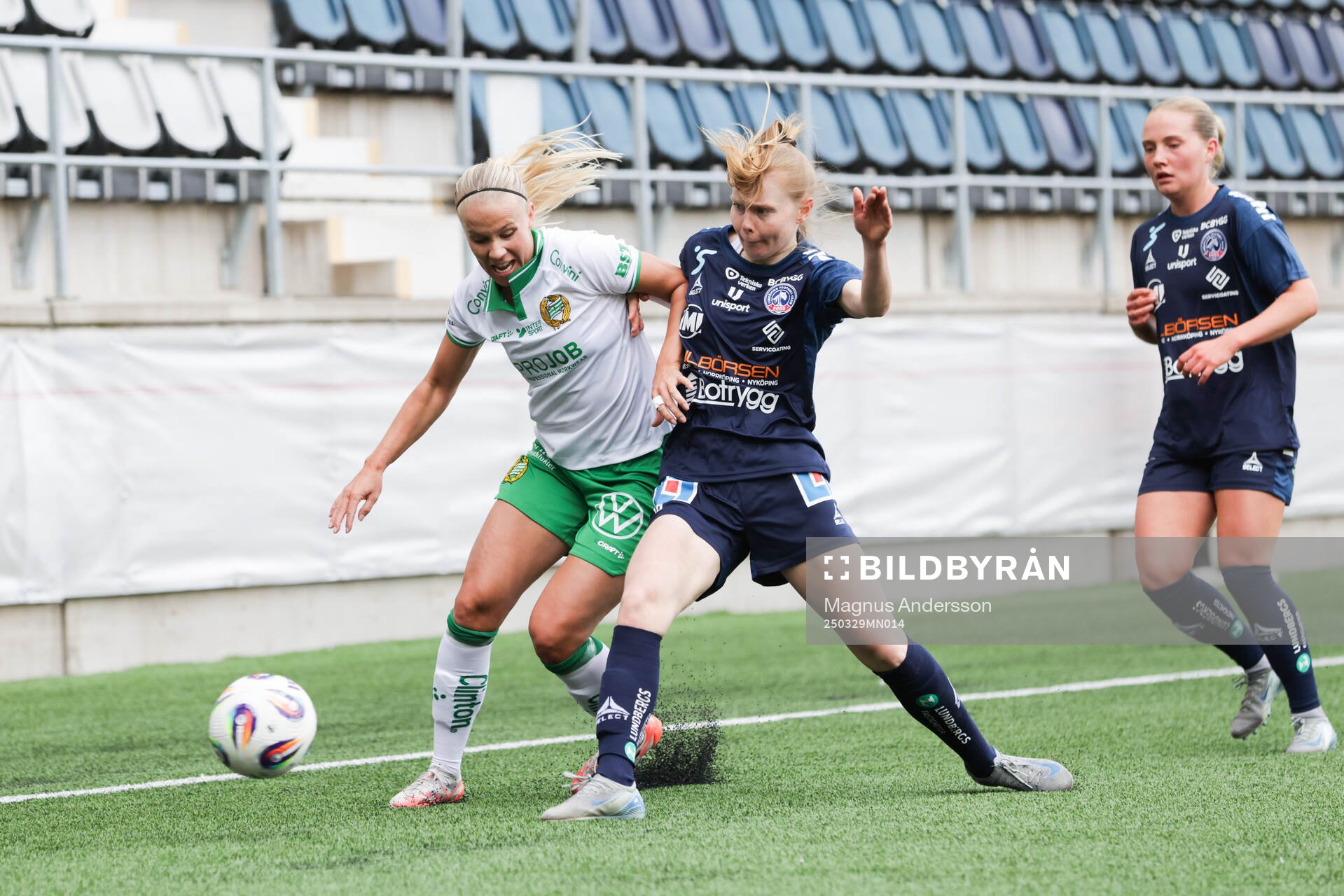 Hammarbys Stina Lennartsson och Linköpings Malin Johnsen
