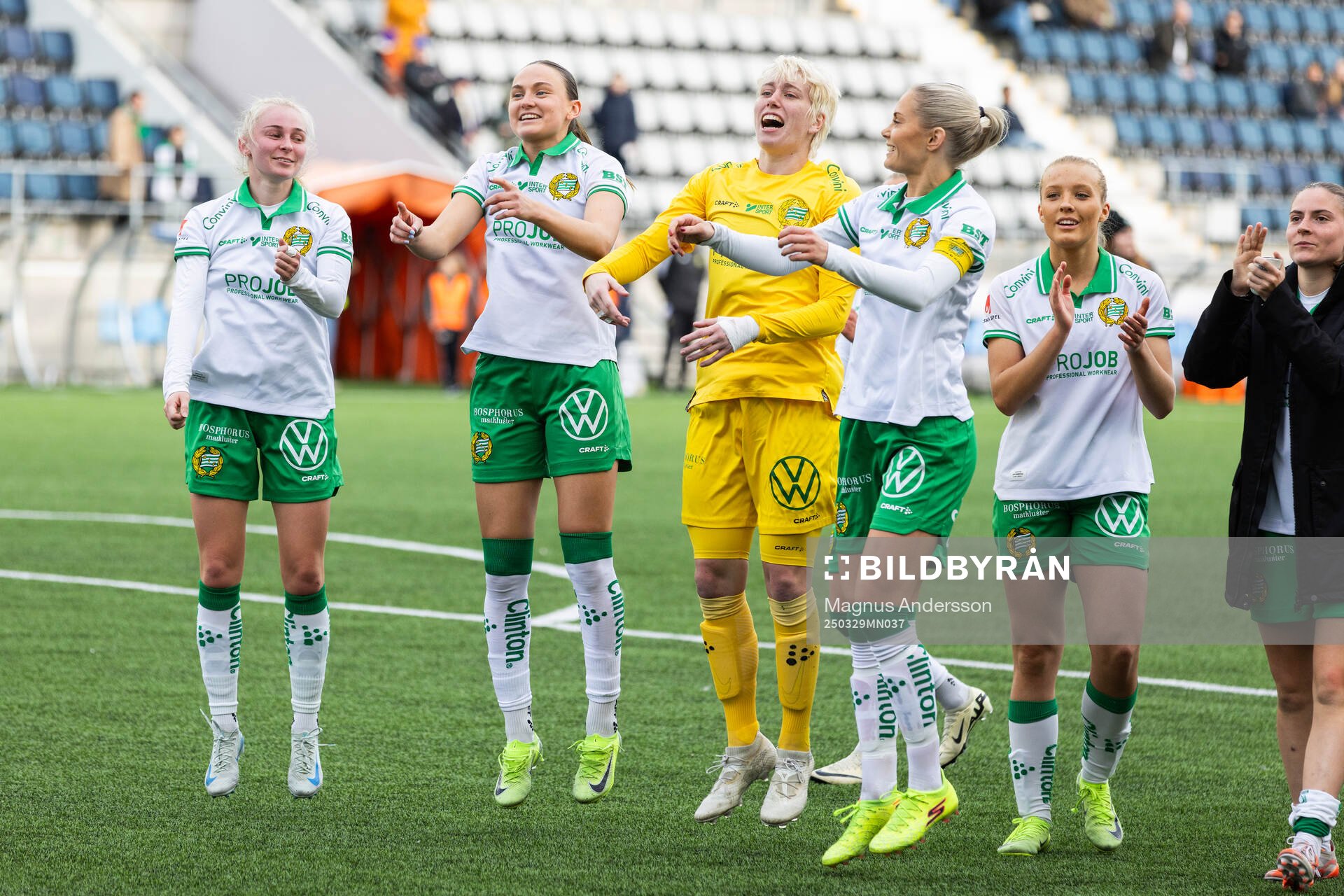 Hammarbys spelare jublar