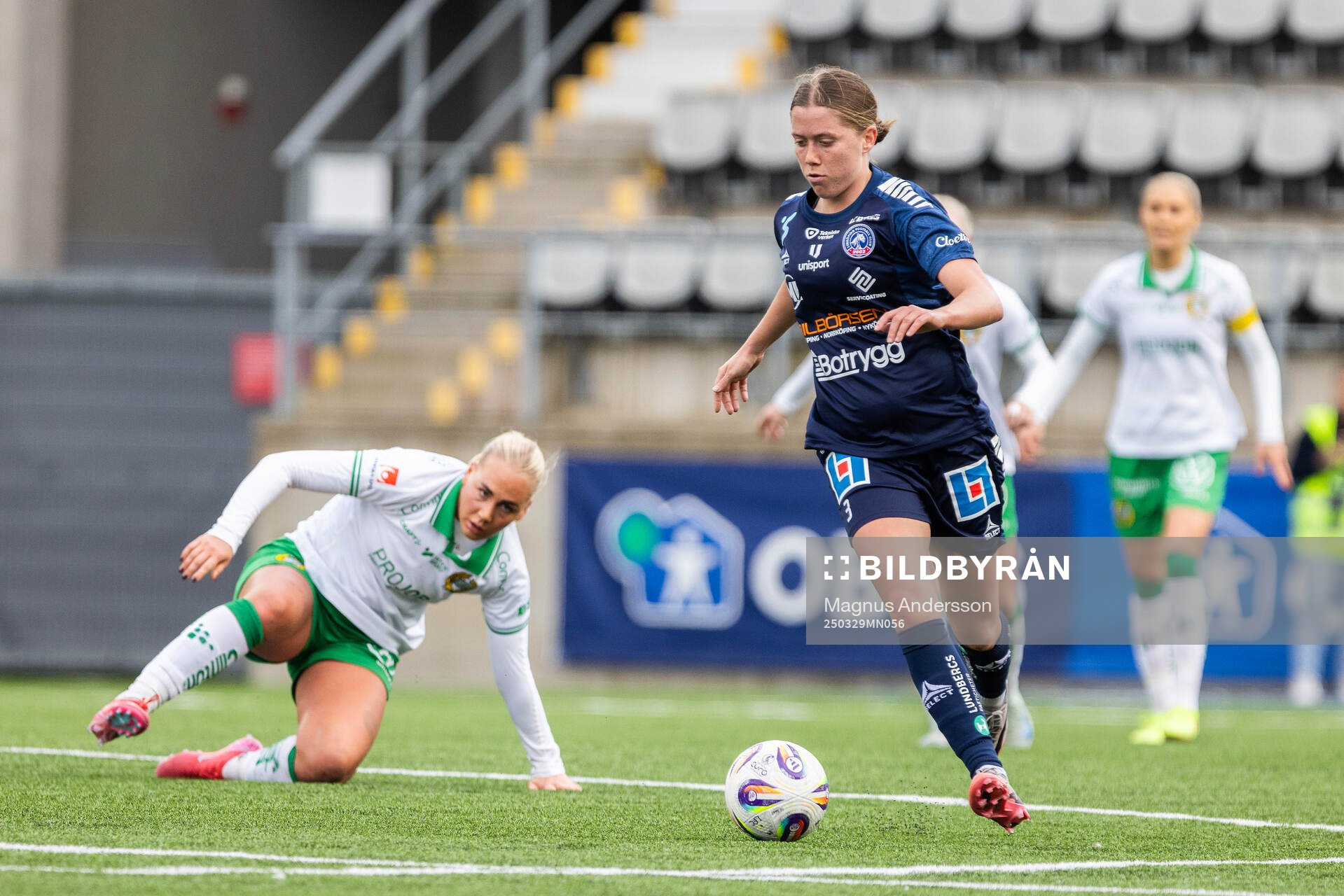 Linköpings Polly Doran under fotbollsmatchen i Damallsvenskan mellan Linköping och Hammarby den 29 mars 2025 i Linköping. 